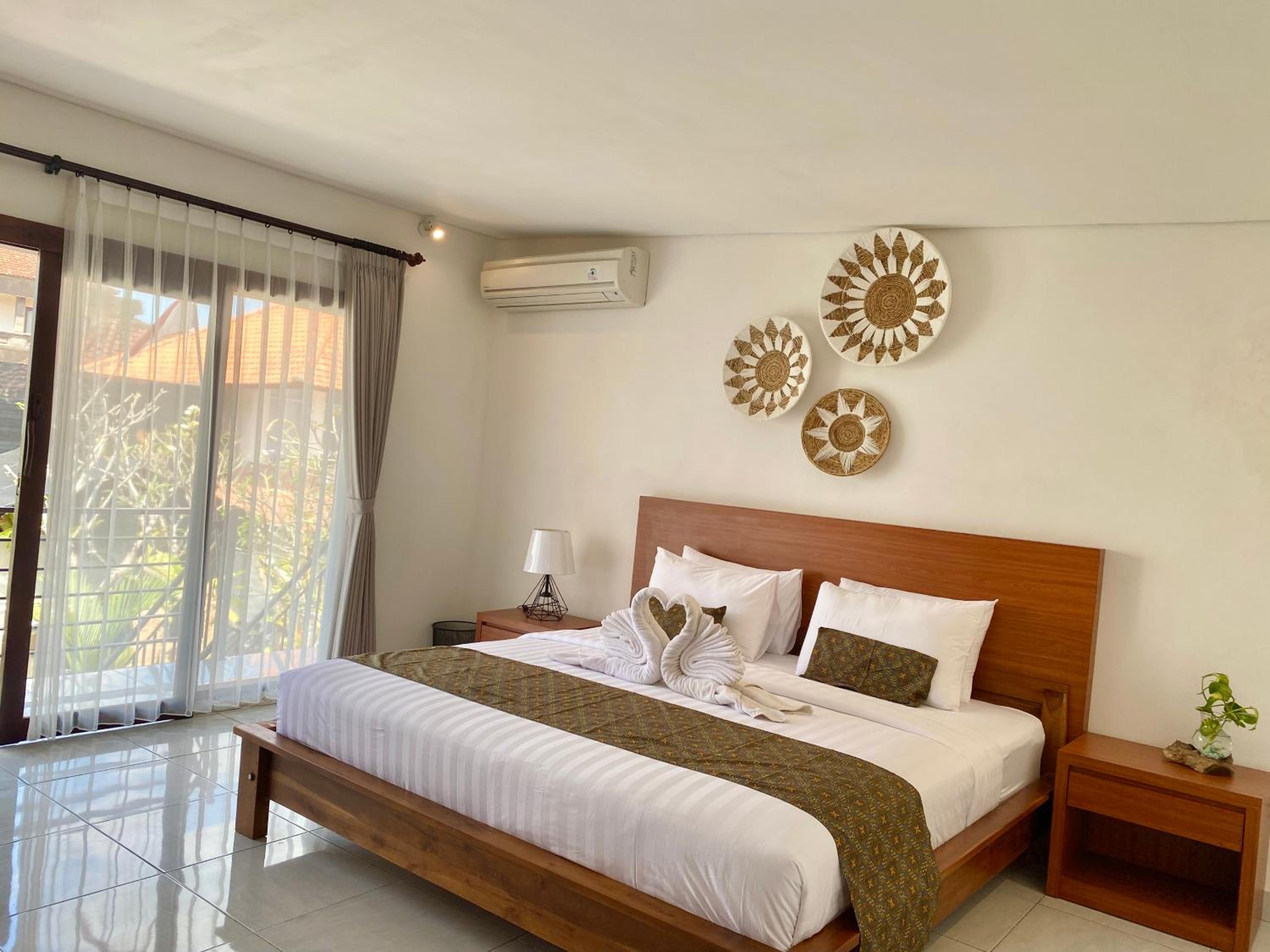 King Room With Pool View