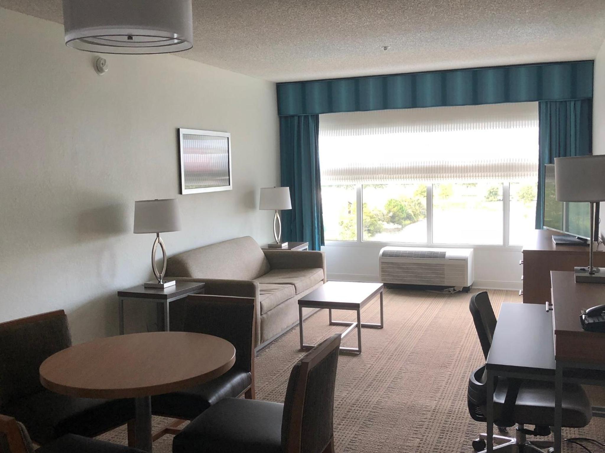 Two-Bedroom Suite with Sofa Bed and Lake View - Photo 2