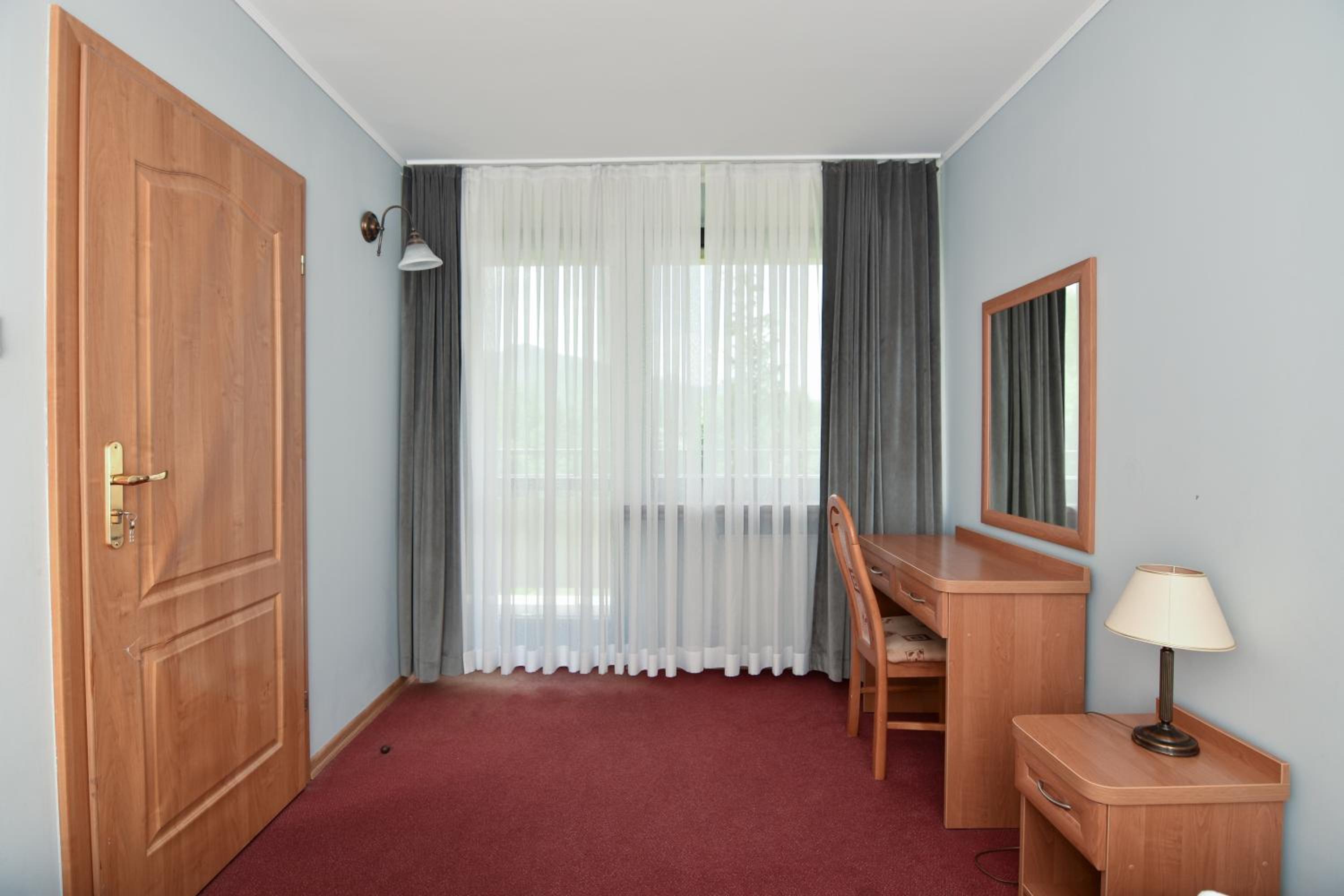 Studio with view / balcony - Photo 8