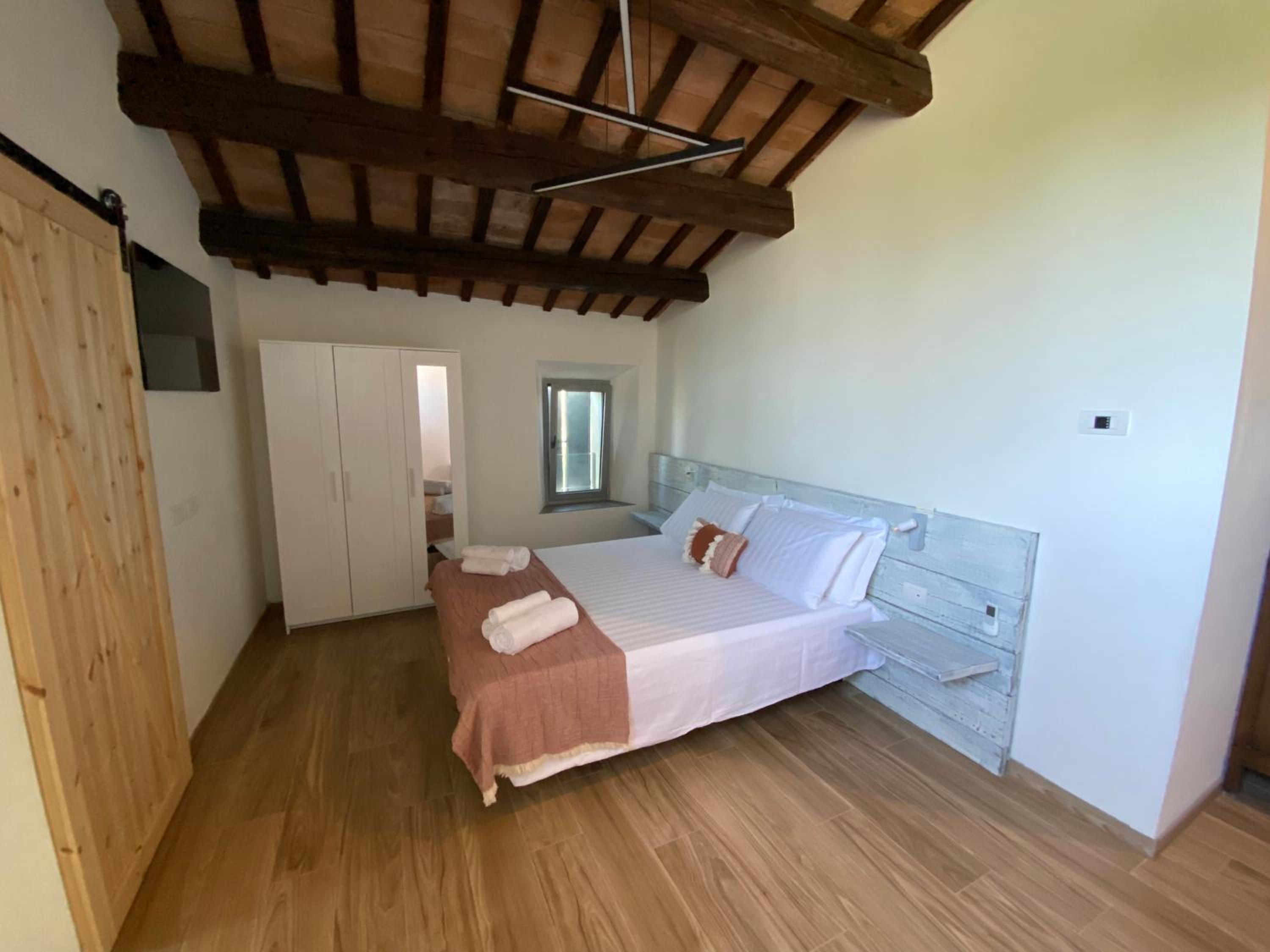 Double Room with Private Bathroom photo 1