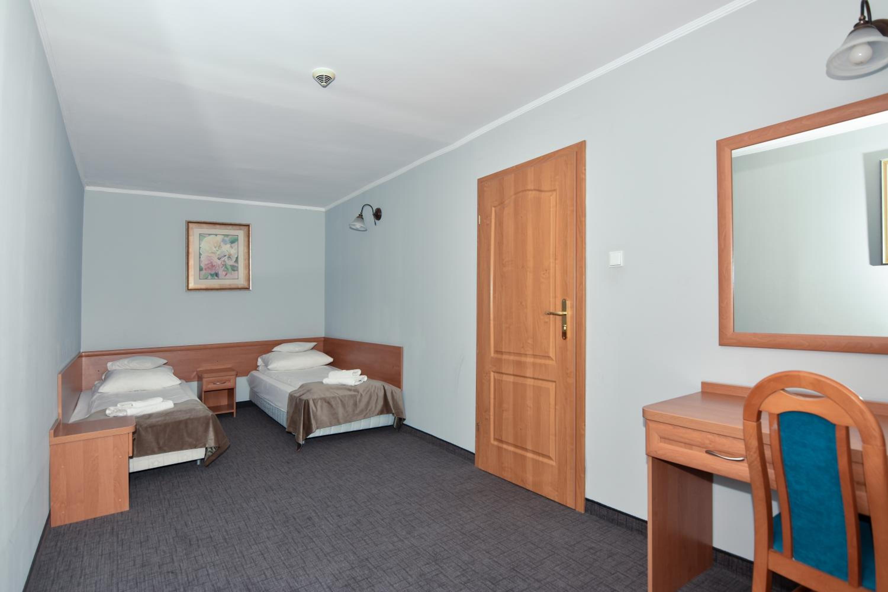 One-Bedroom Apartment - Photo 6