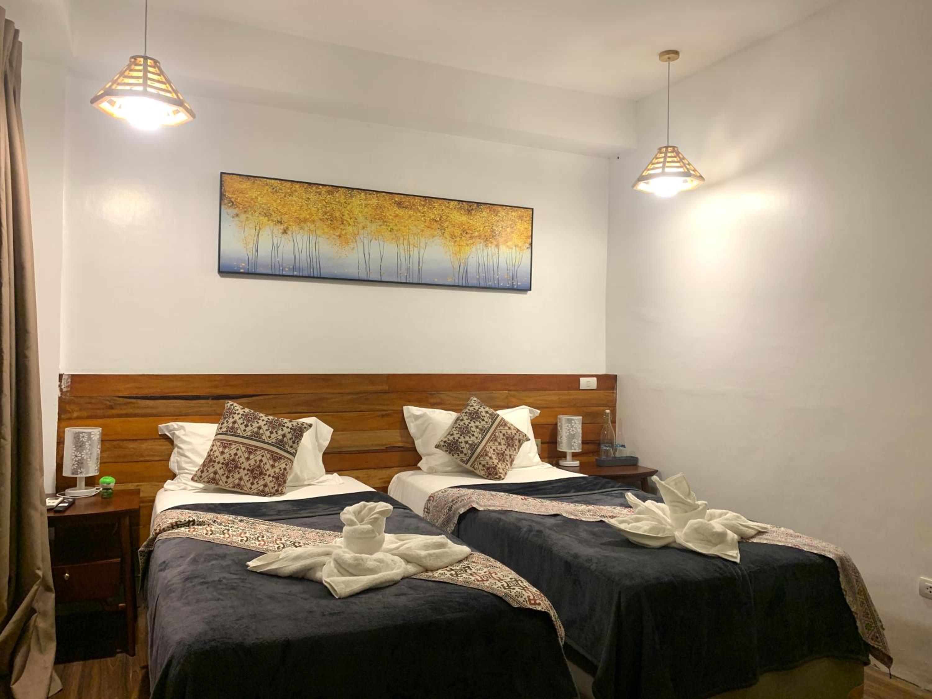 Standard Queen Room - Photo 18