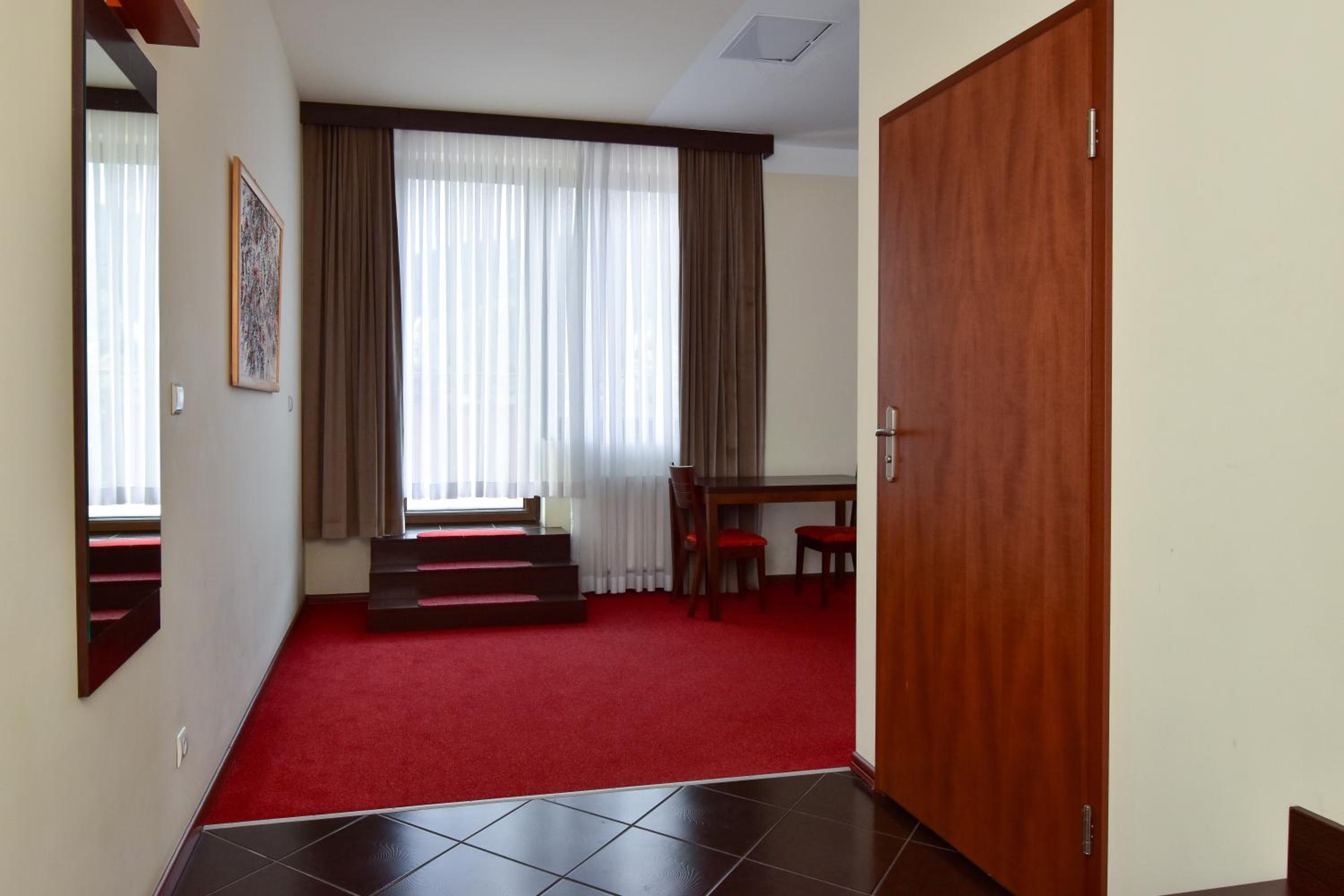 Deluxe Double with view / balcony - Photo 6