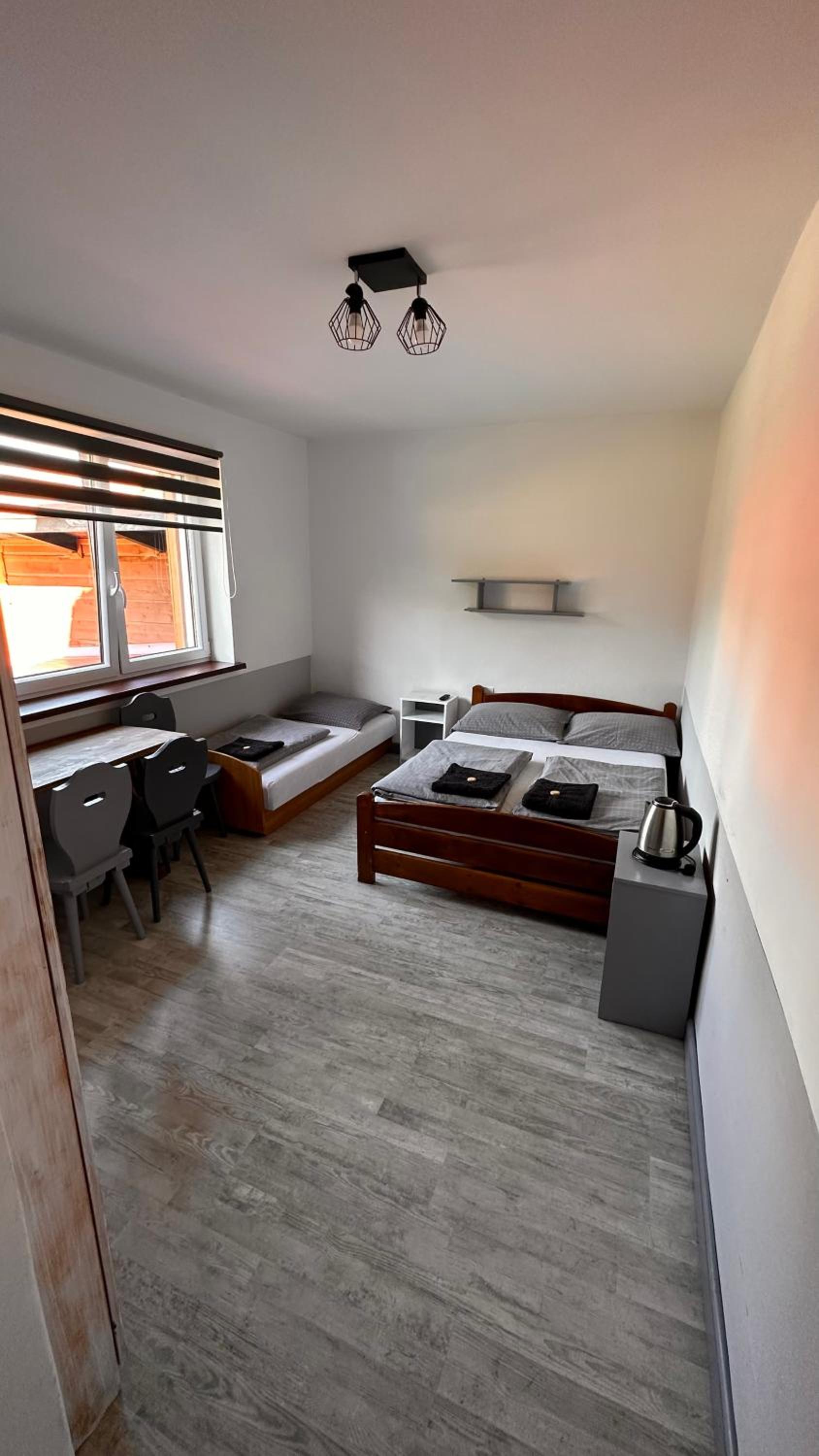 Triple Room with Bathroom - Photo 1