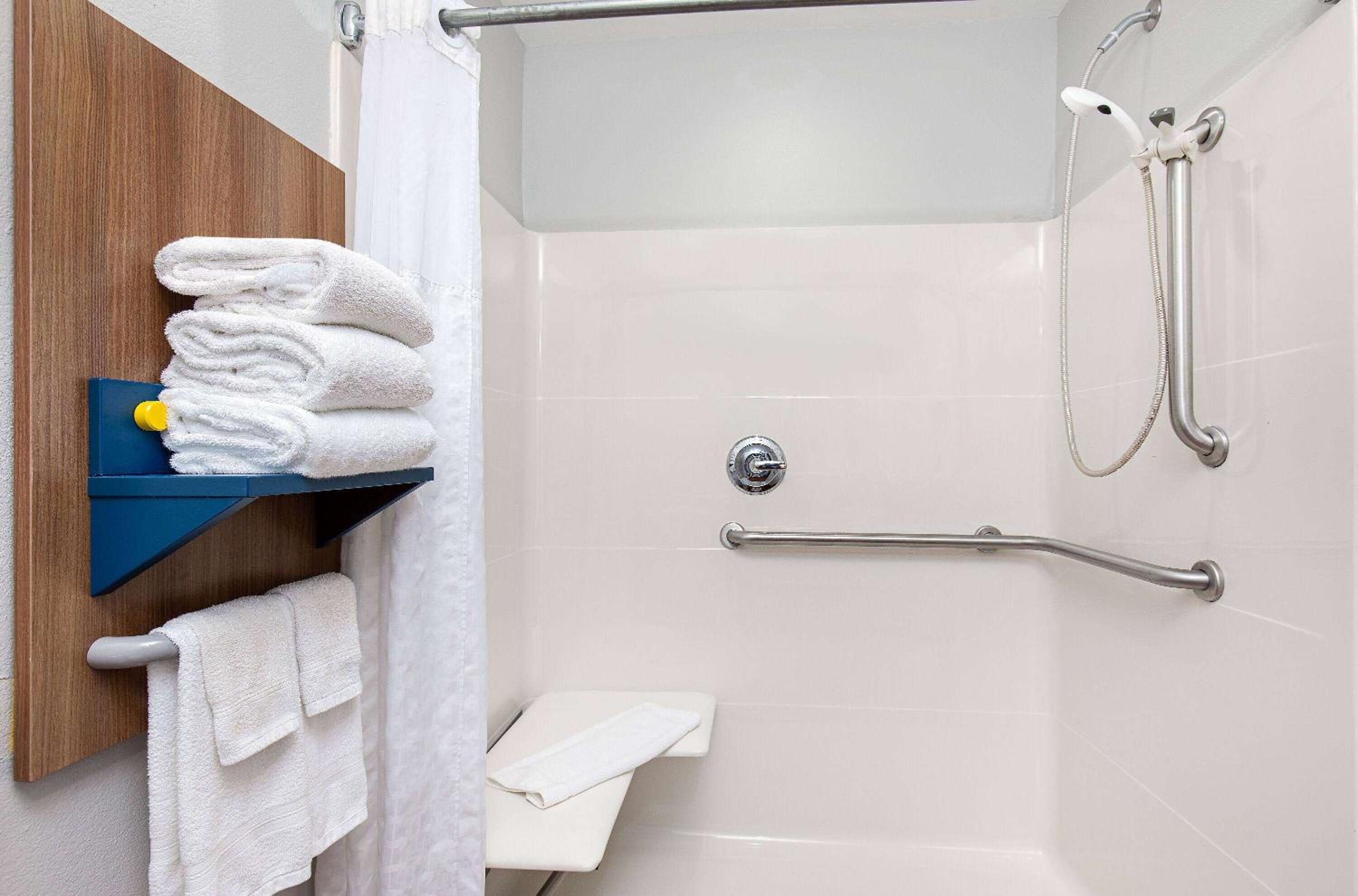Queen Room - Disability Access/Non-Smoking - Photo 5