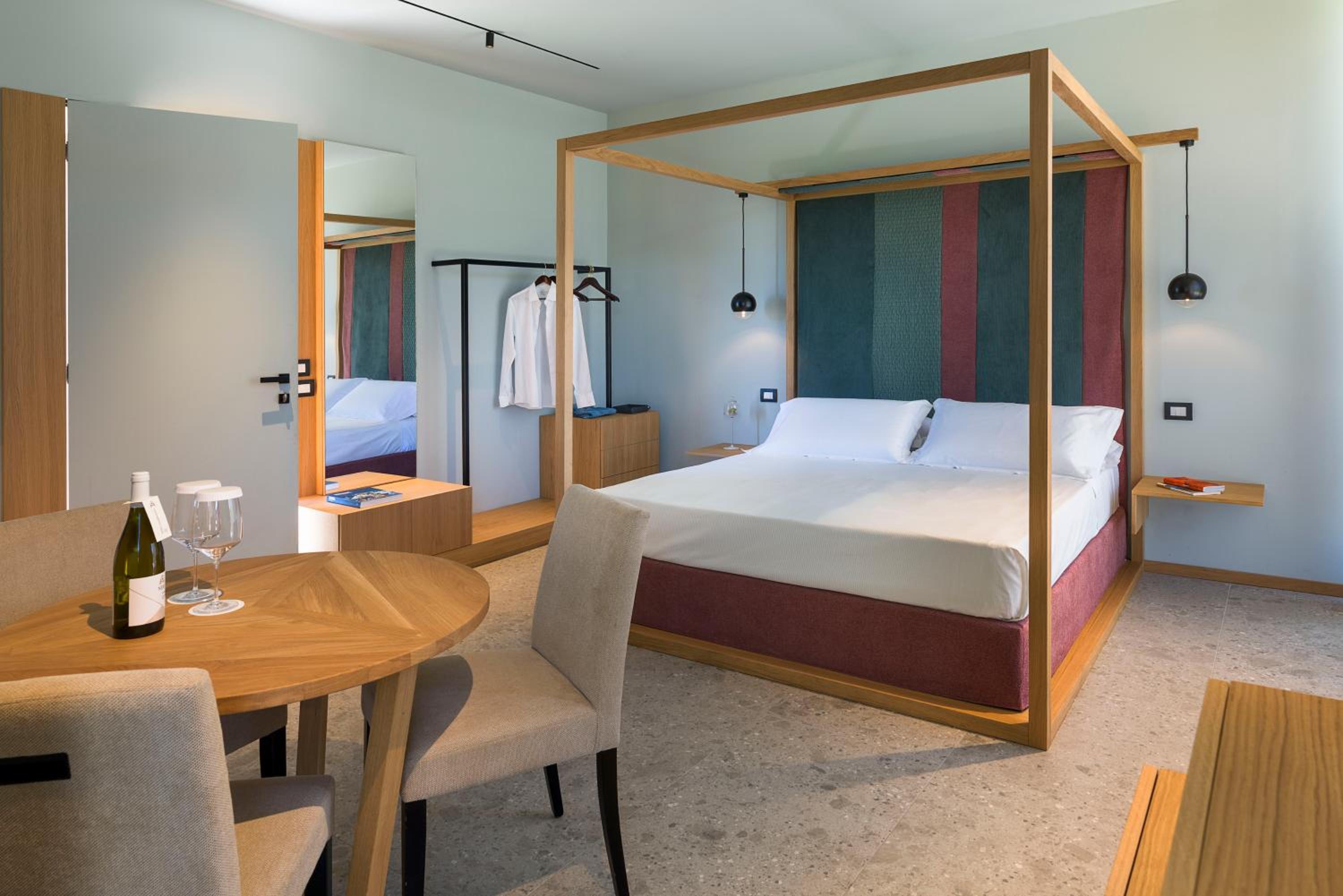 Suite with Private Pool - Photo 8