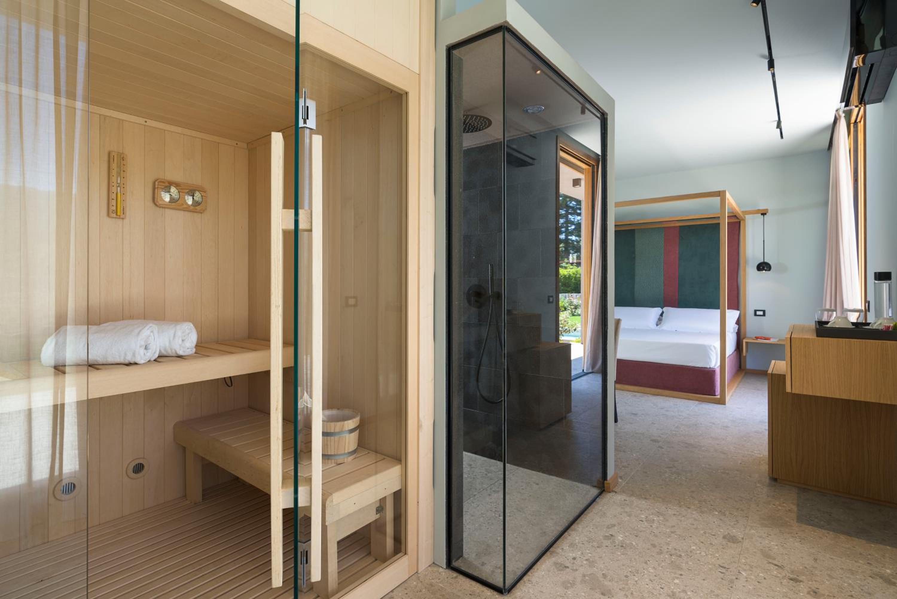 Suite with Private Pool - Photo 1