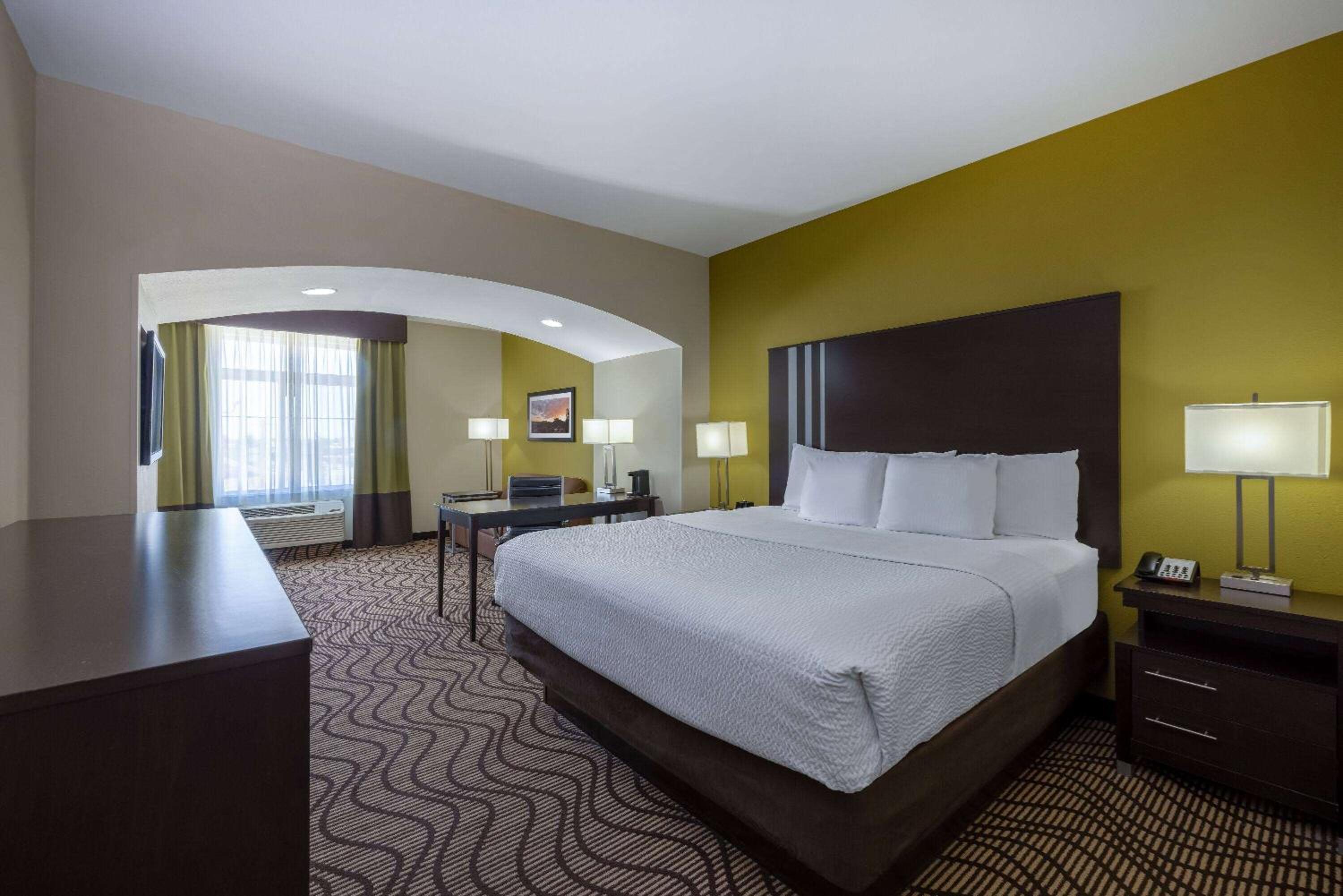 Executive King Room photo 2