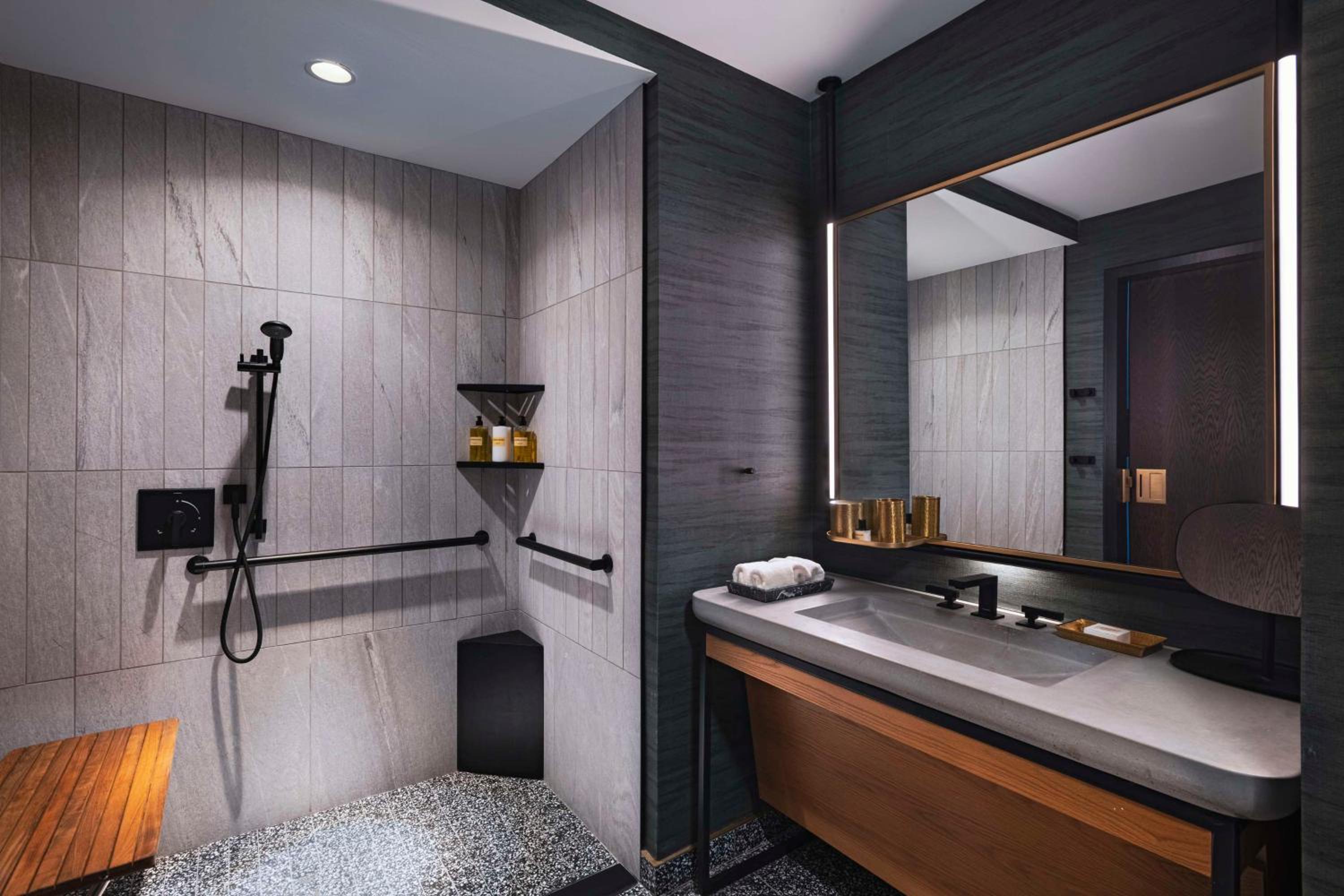 King Room with Roll-In Shower - Disability Access