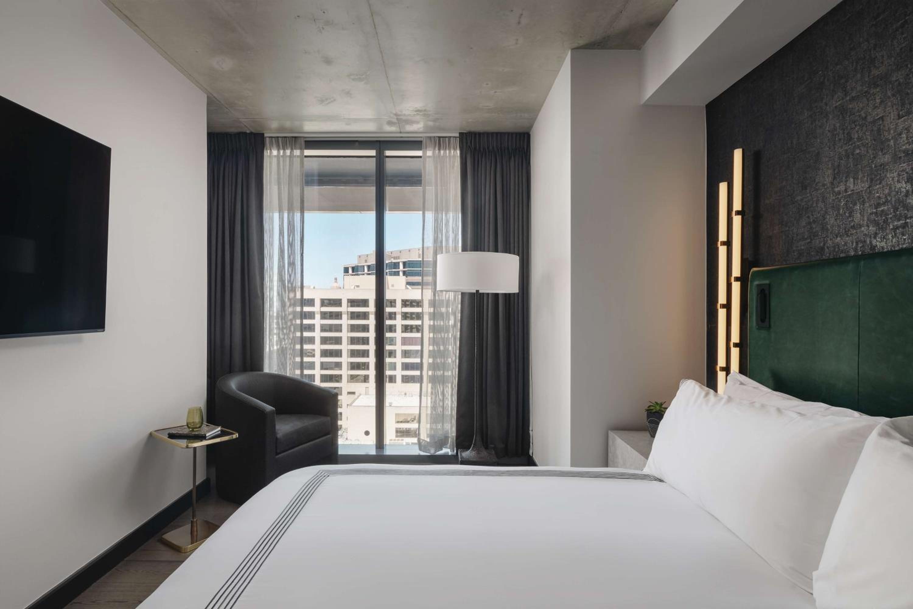 One-Bedroom Residential Suite - Upper Floor