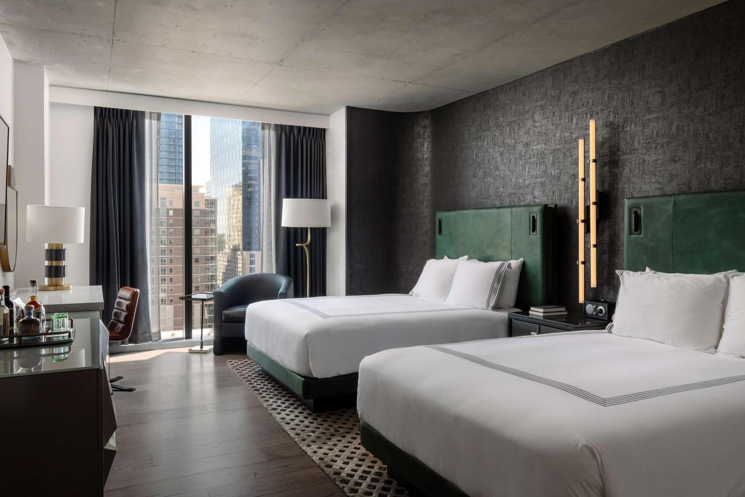 Queen Room with Two Queen Beds and Pool View - Photo 6