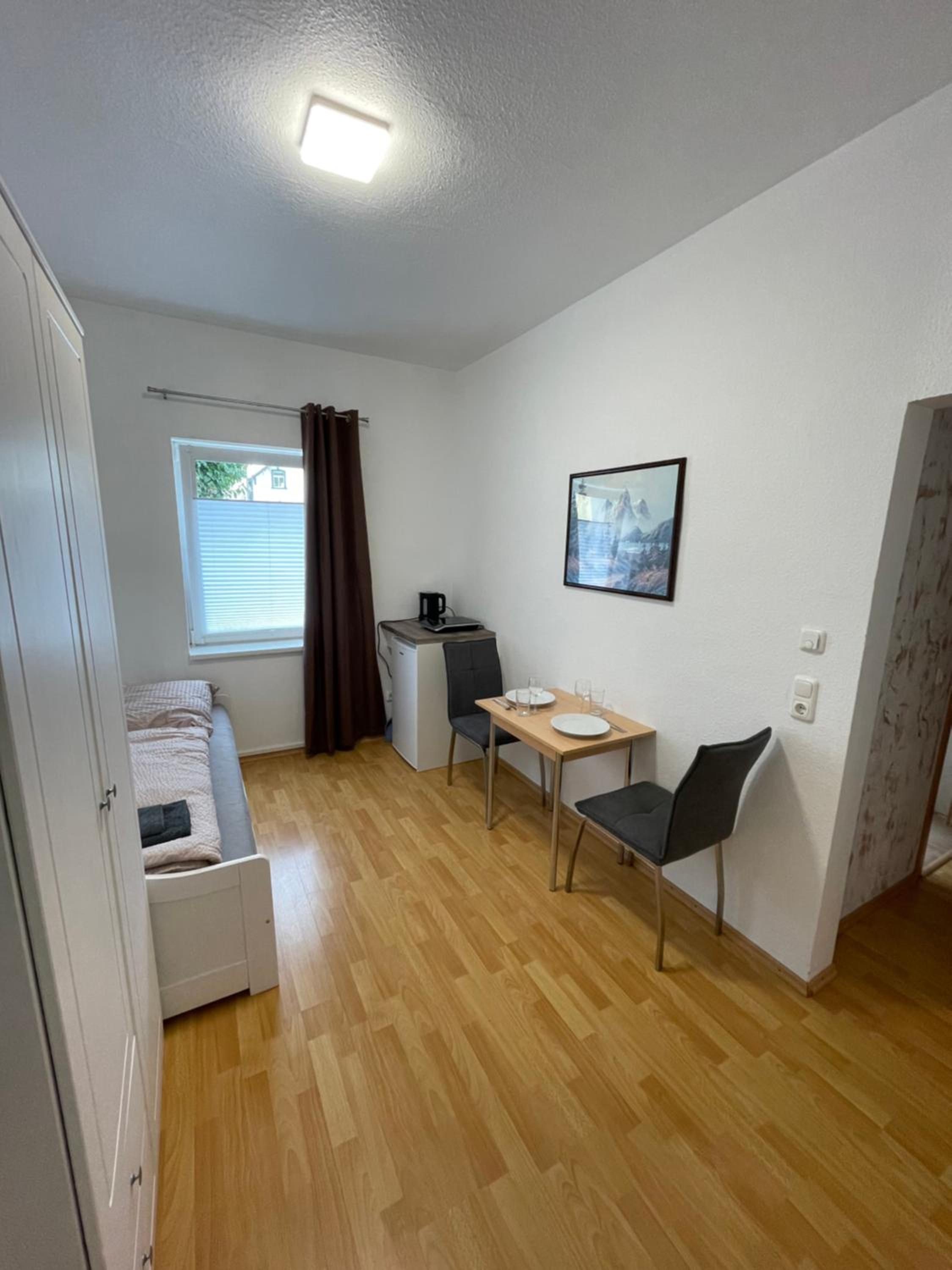 Apartment 6 photo 1
