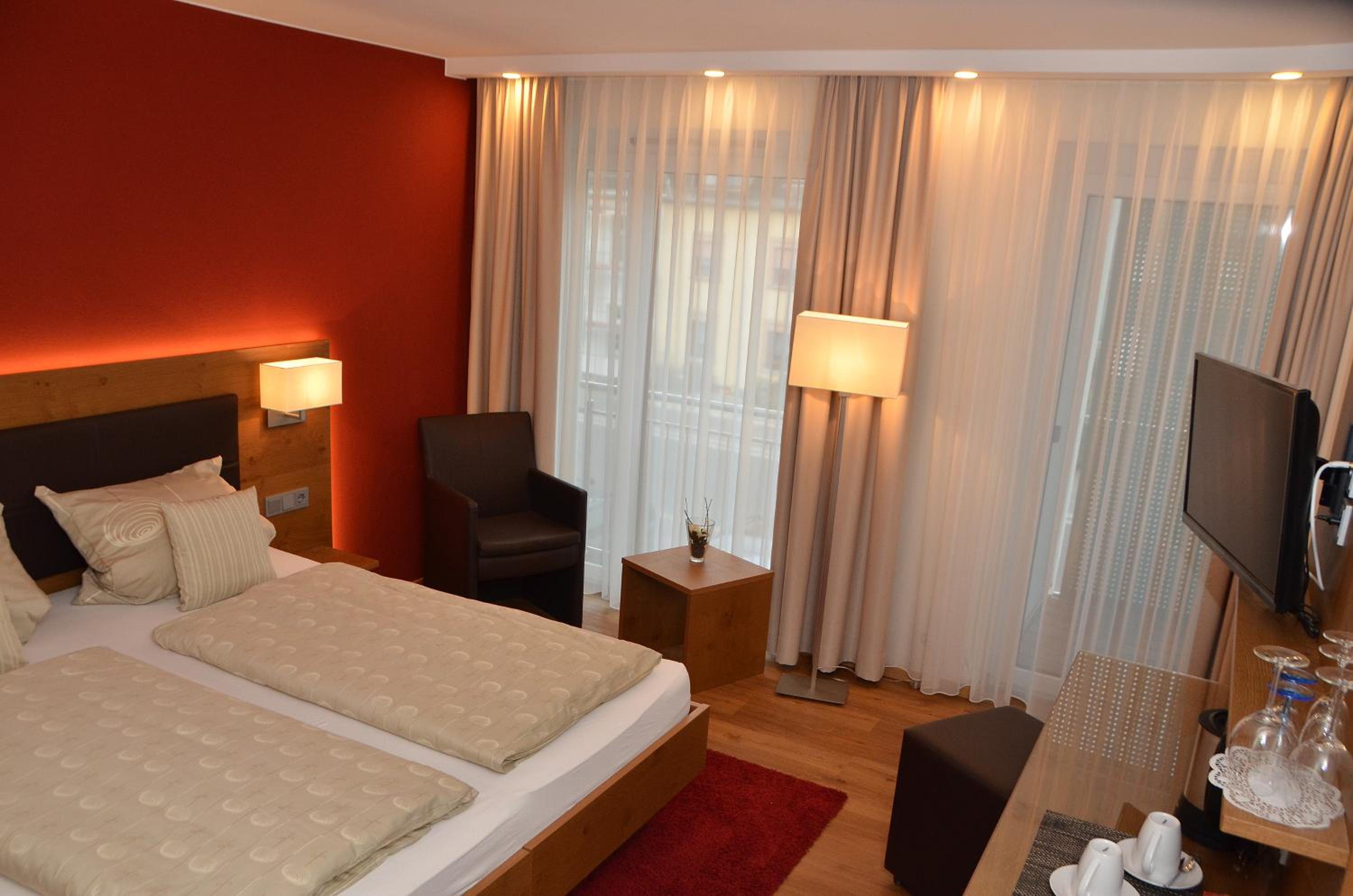 Triple Room with Balcony - Photo 2