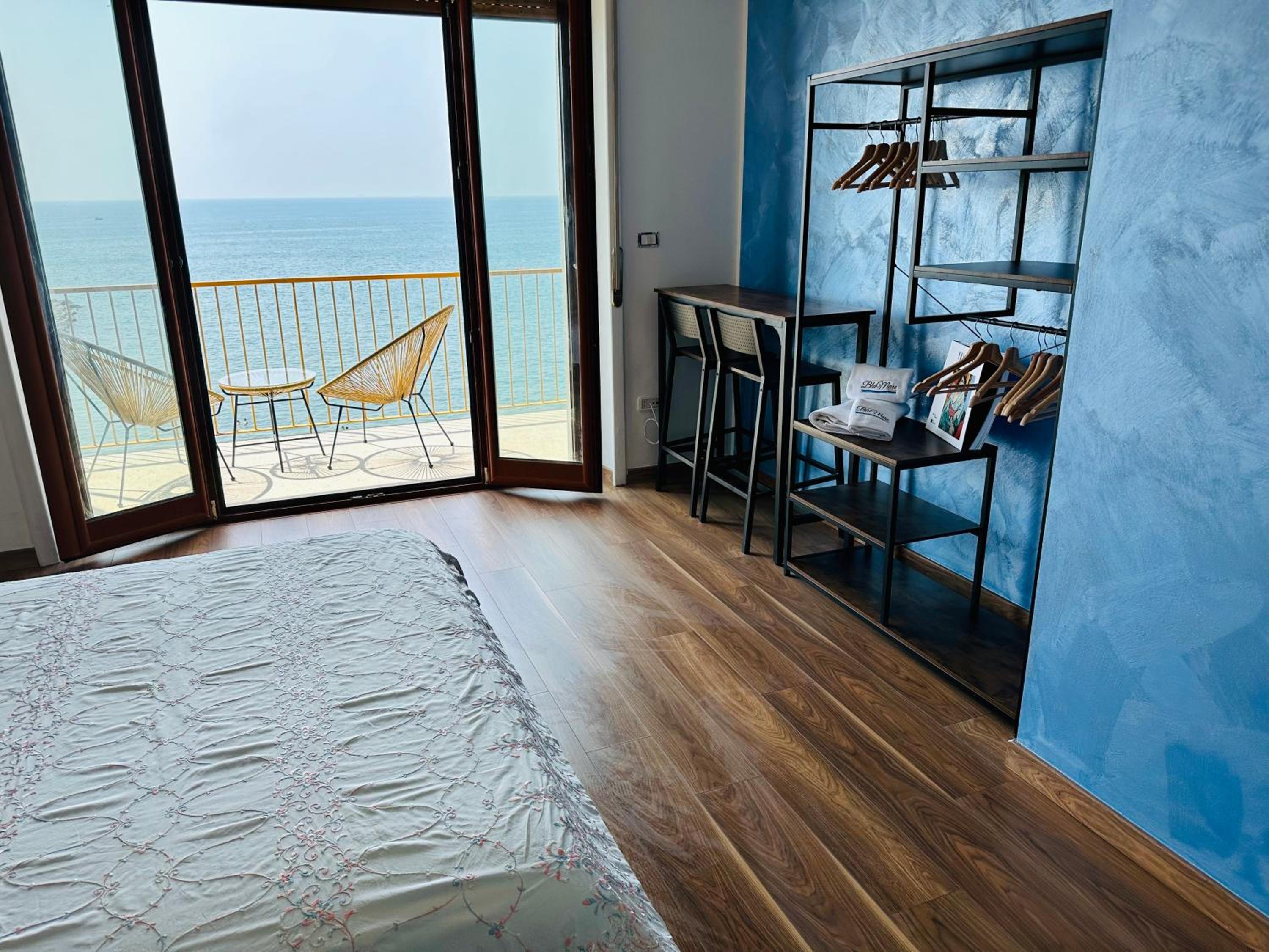 Studio with Sea View - Photo 23