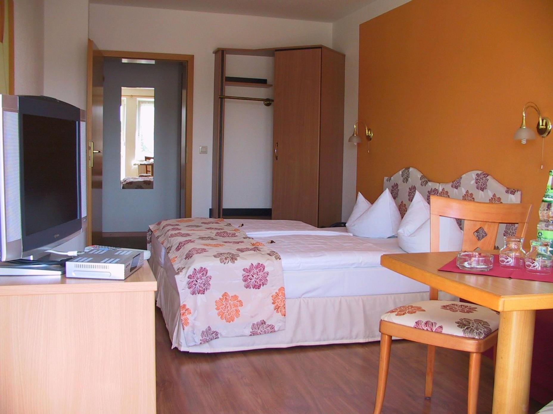 Double Room - Photo 1
