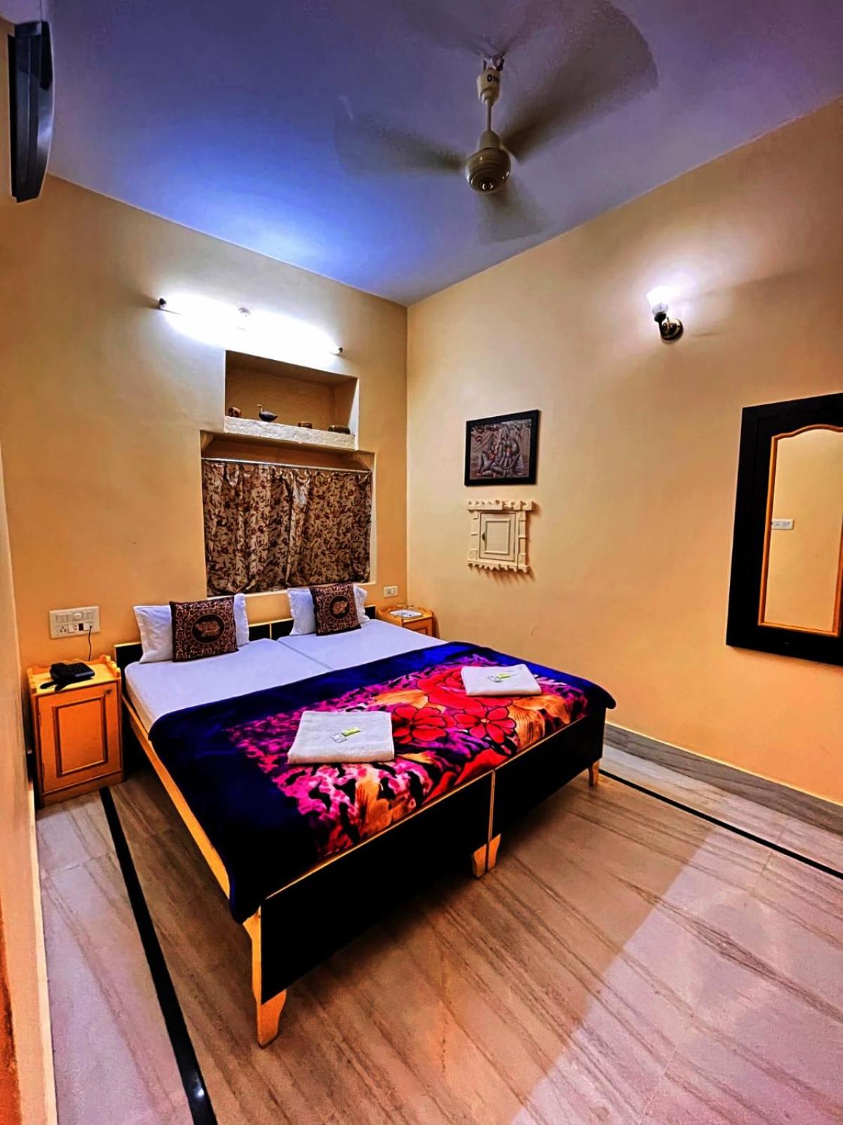 Deluxe Double Room photo 2
