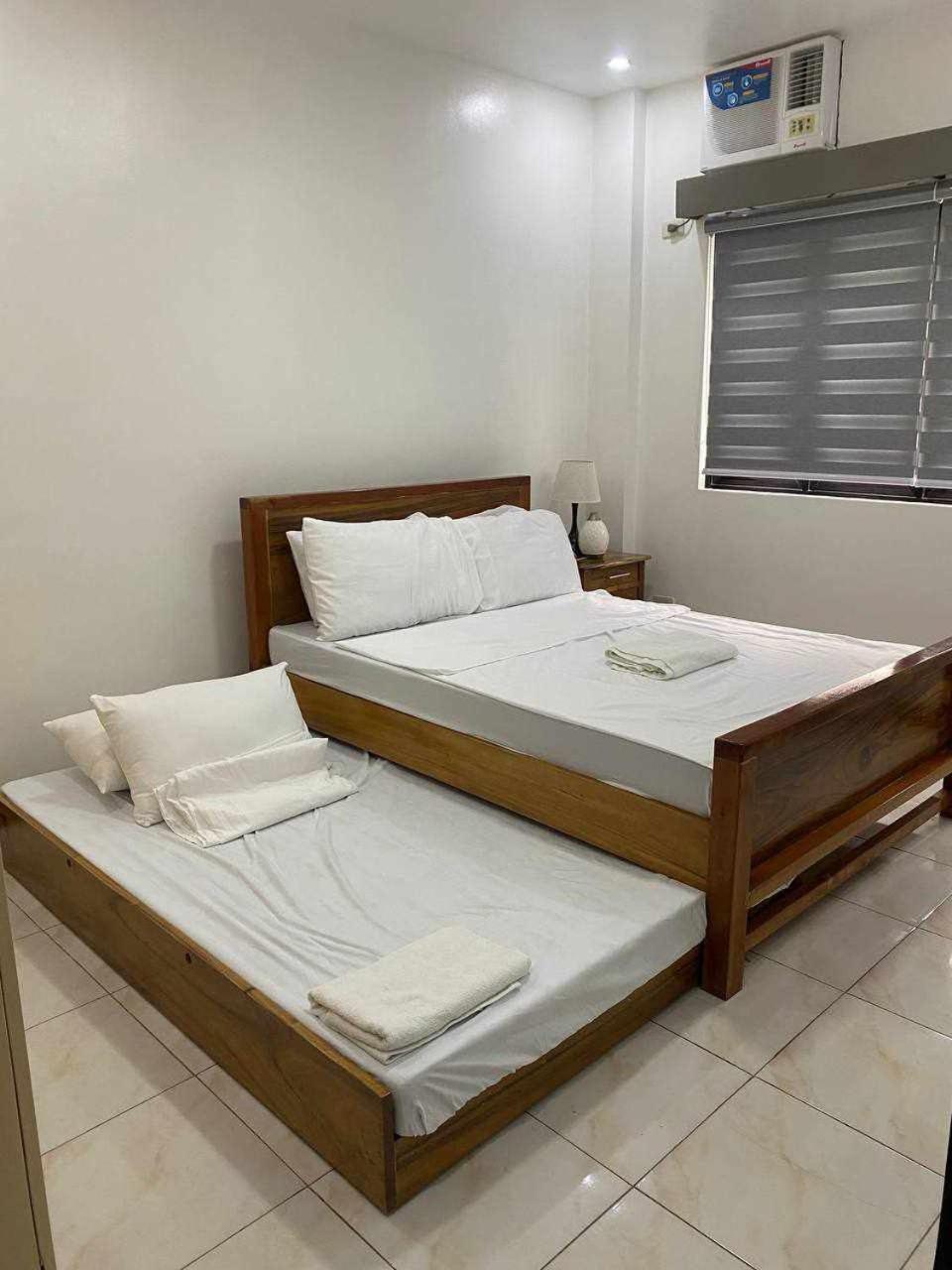 Double or Twin Room with Private Bathroom photo 2