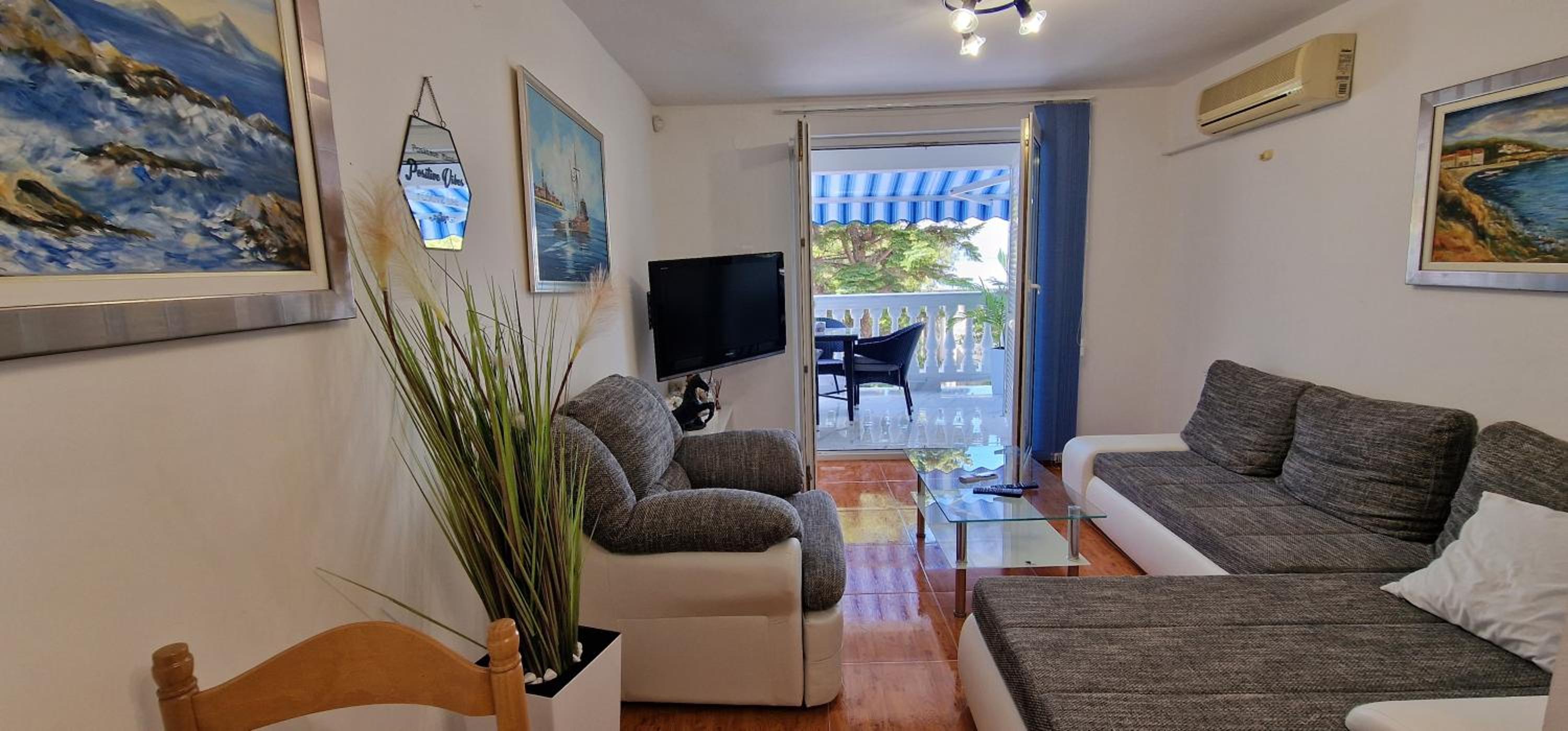 Apartment with Sea View