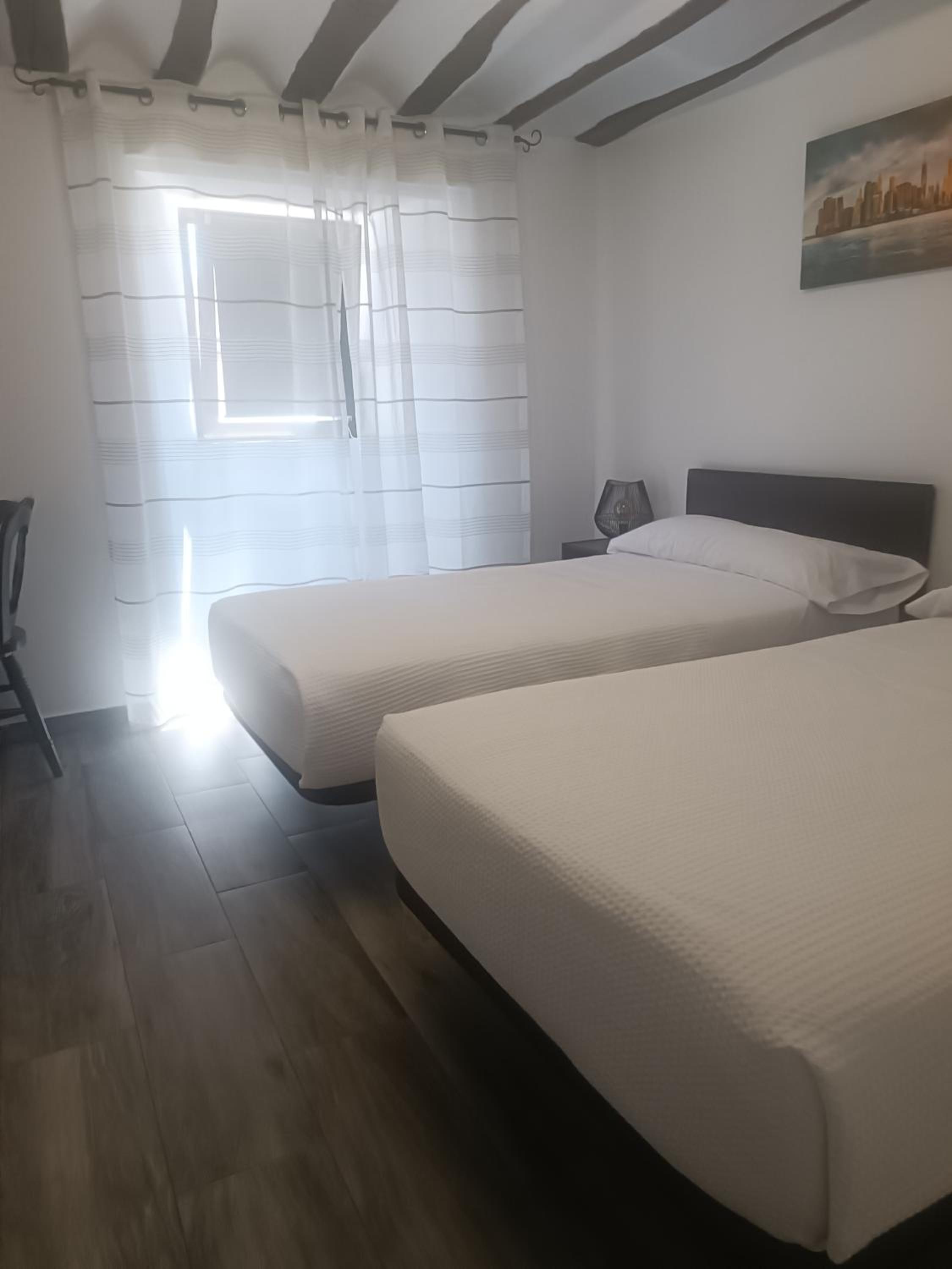 Habitación Doble con Baño Privado