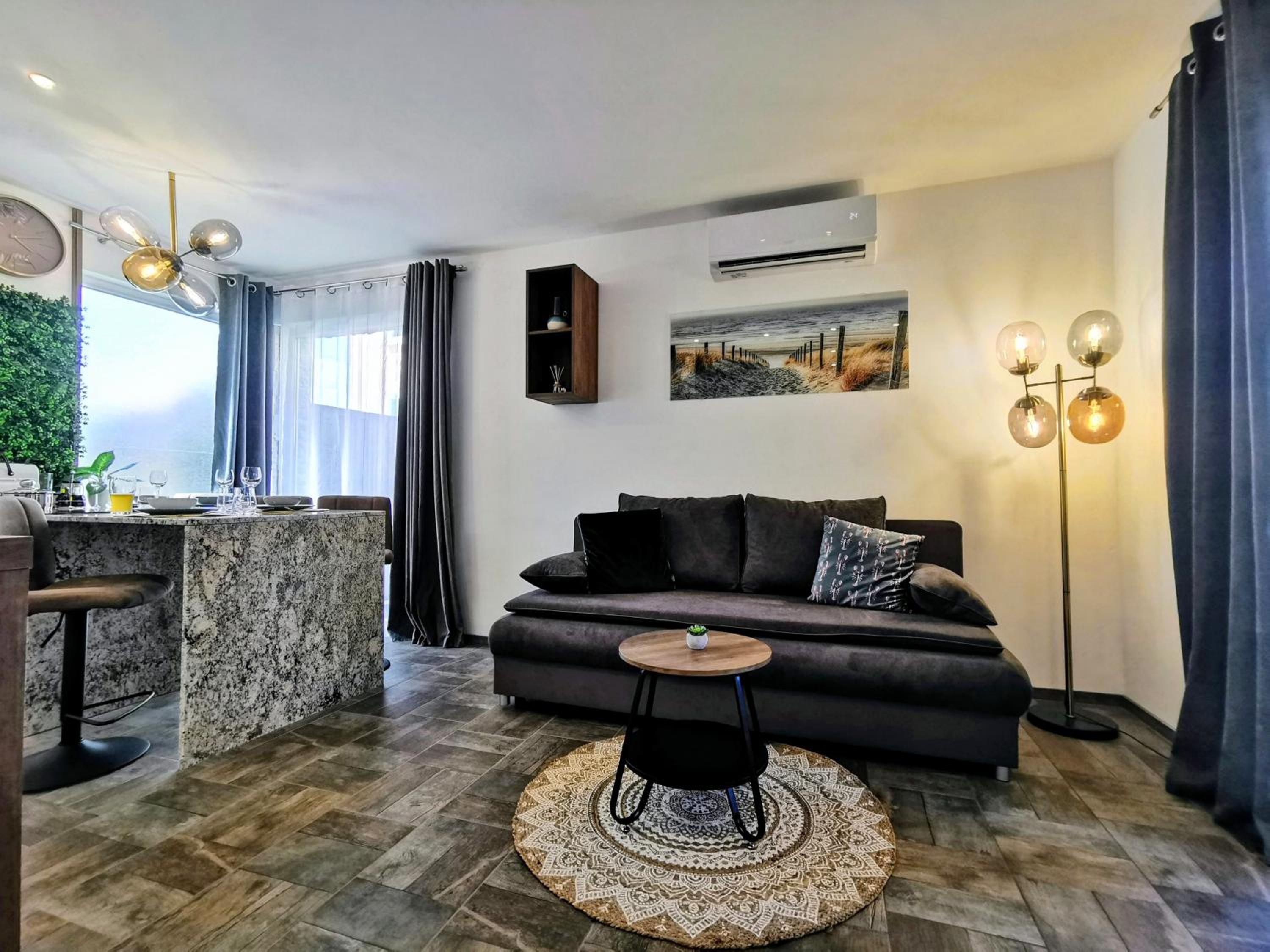 Apartment with Sea View