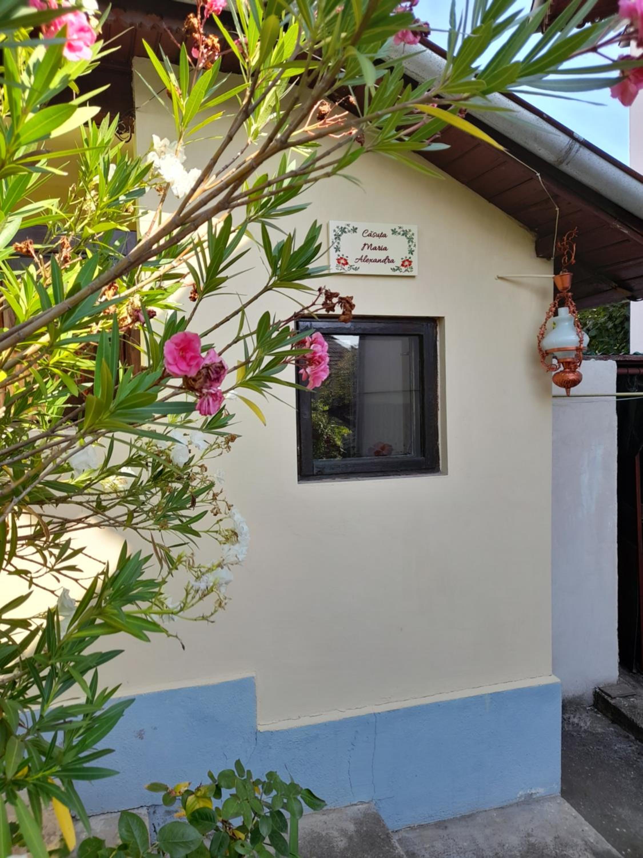 Two-Bedroom House - Photo 27