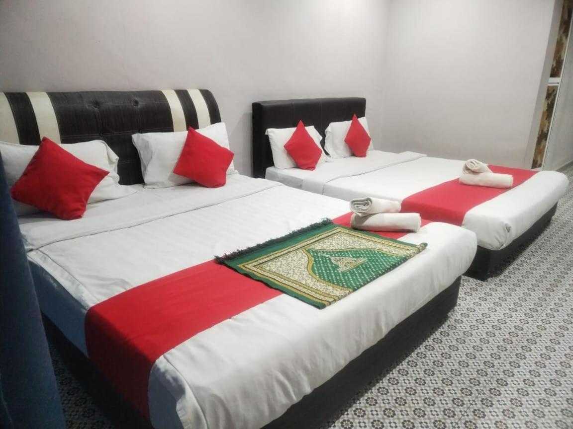 Deluxe Family Suite photo 1
