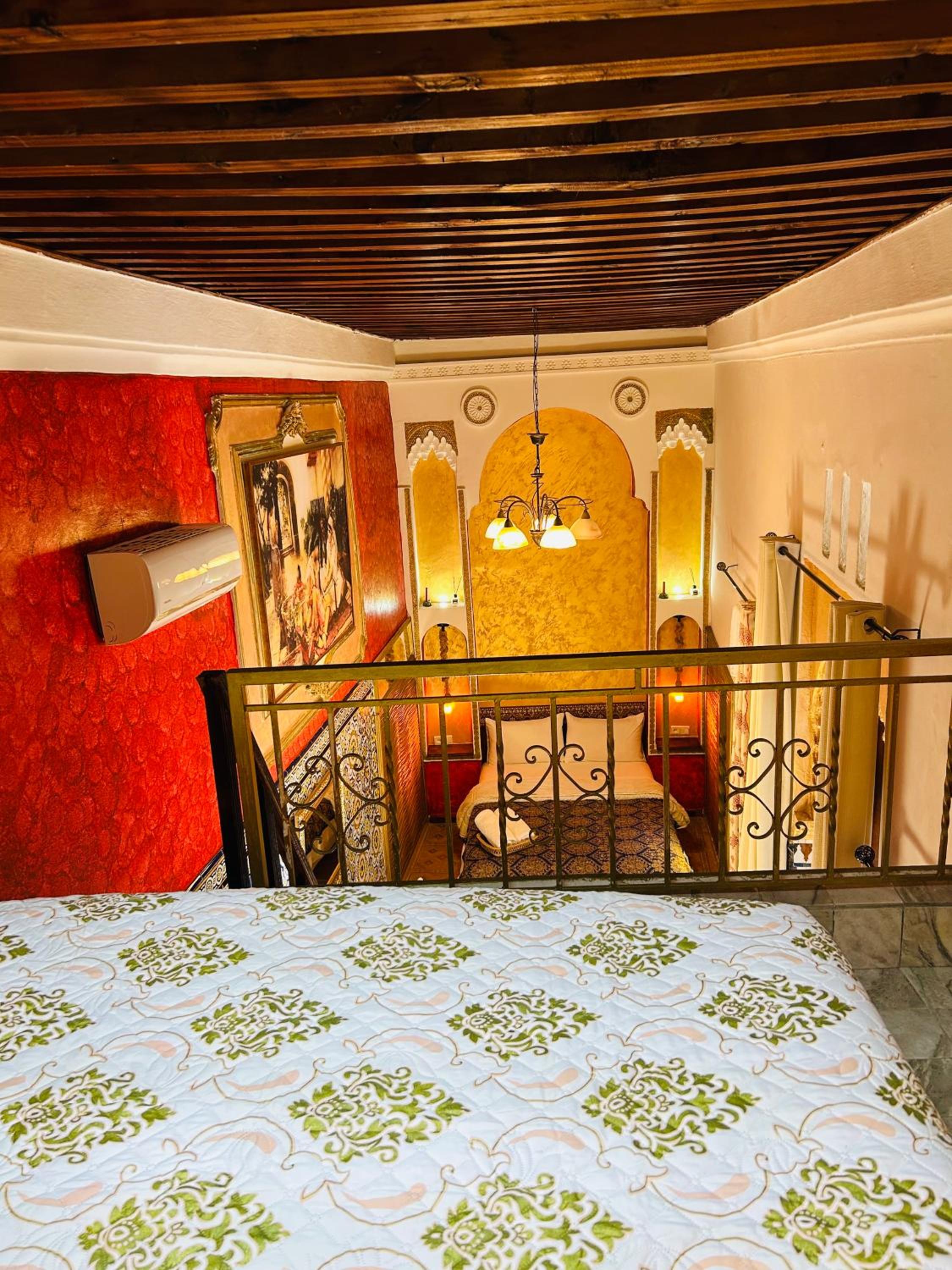 Duplex Quadruple Room - Photo 12