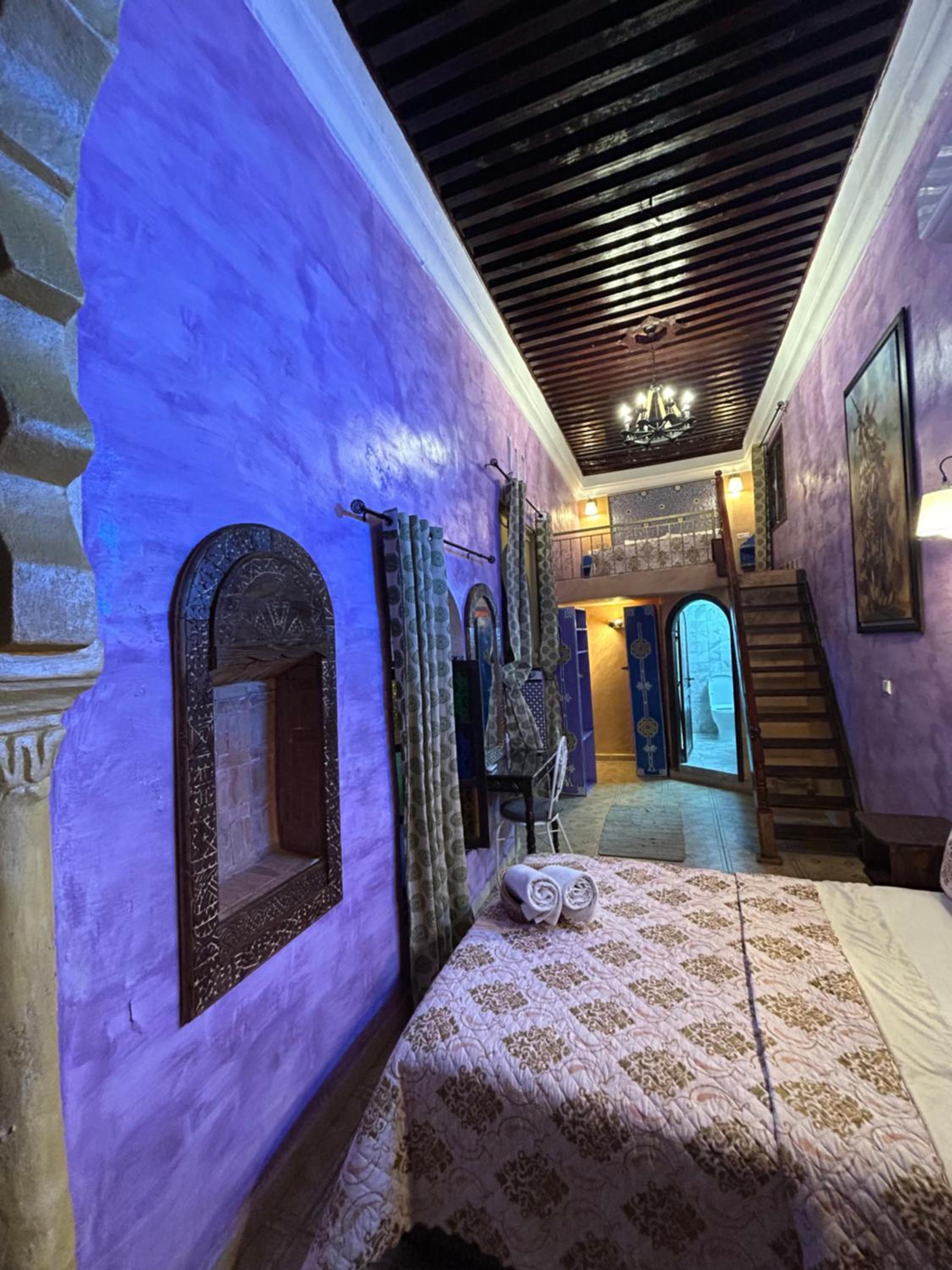 Deluxe Queen Room with Two Queen Beds - Photo 3