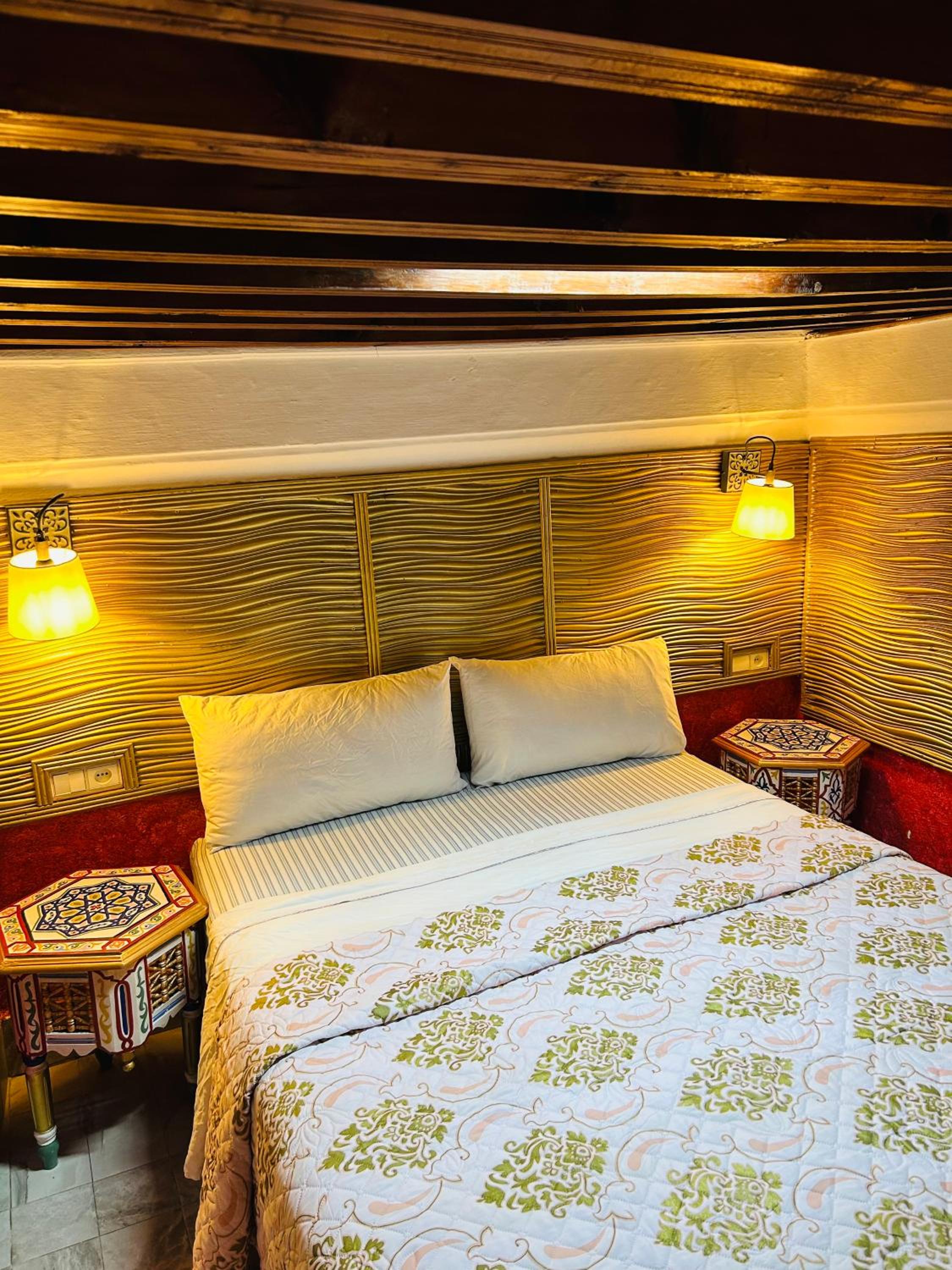 Duplex Quadruple Room - Photo 2
