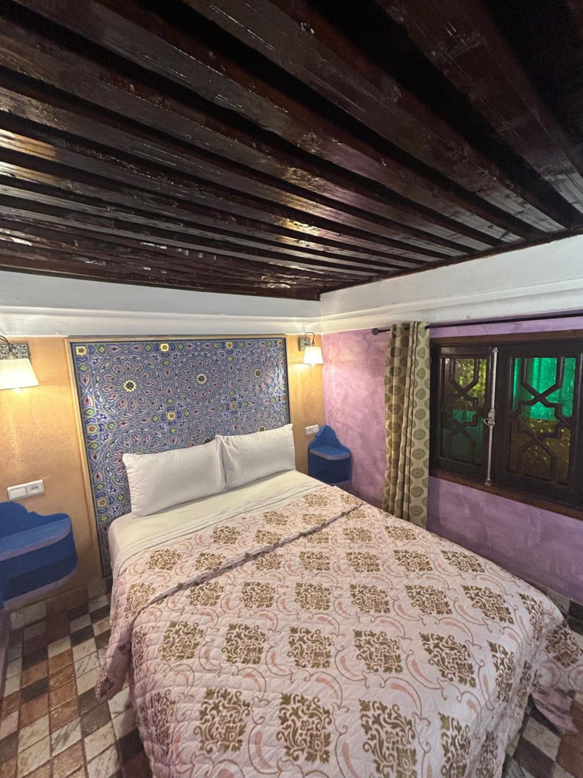 Deluxe Queen Room with Two Queen Beds - Photo 8