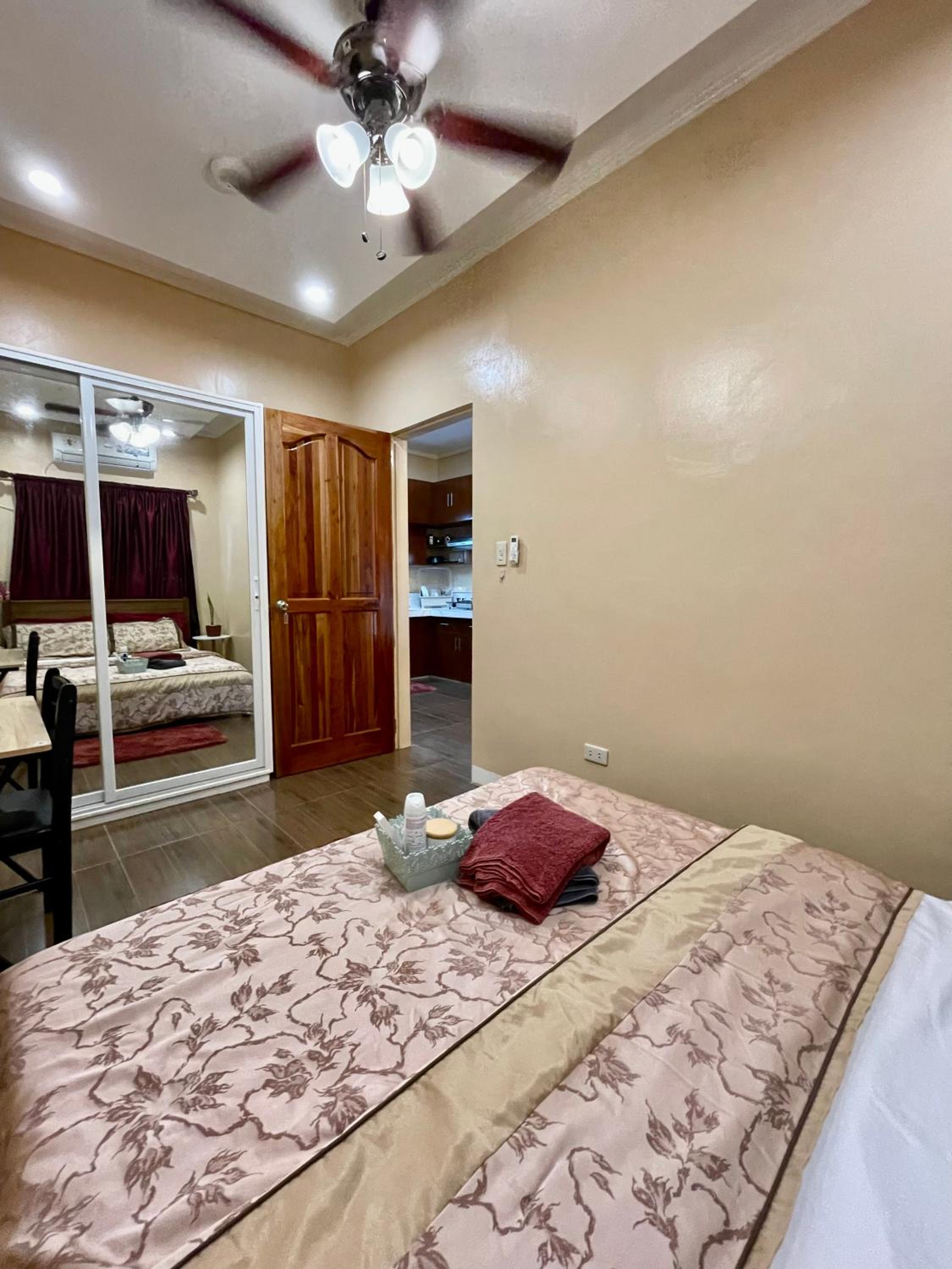 One-Bedroom Apartment - Photo 22