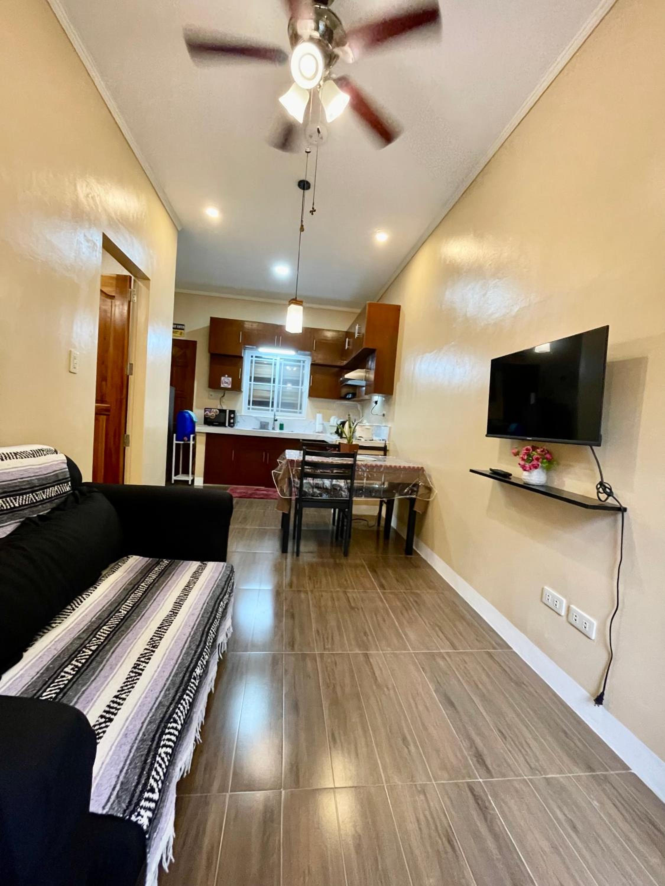 One-Bedroom Apartment - Photo 25