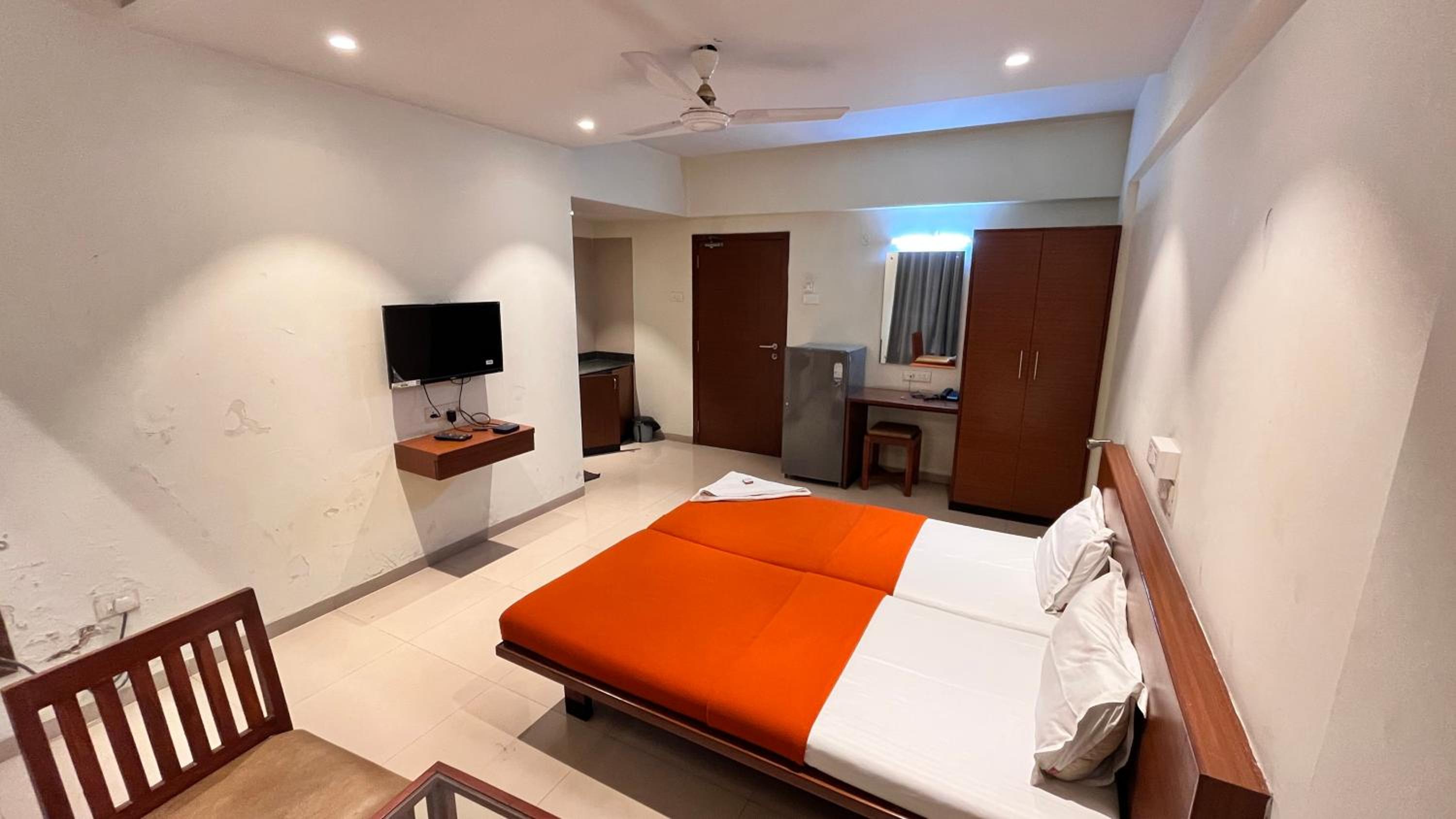 Deluxe Double or Twin Room photo 1