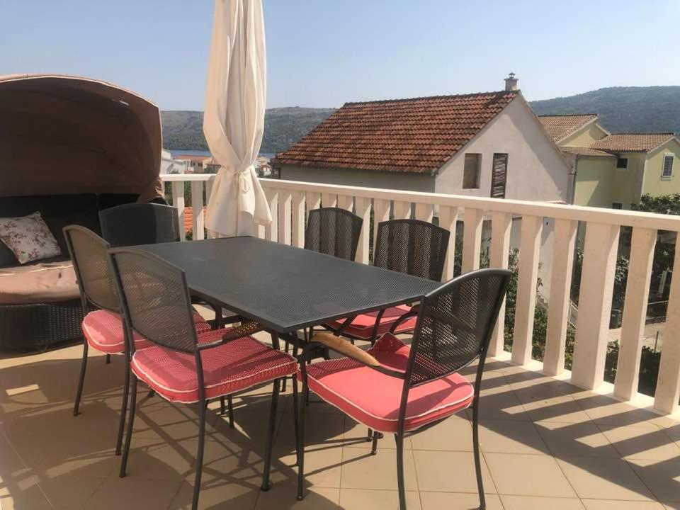 Apartment with Sea View - Photo 37