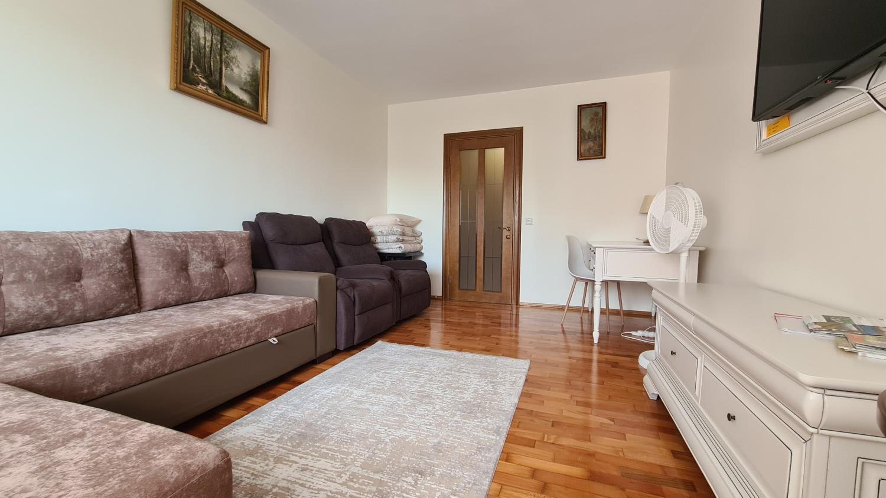 One-Bedroom Apartment - Photo 16
