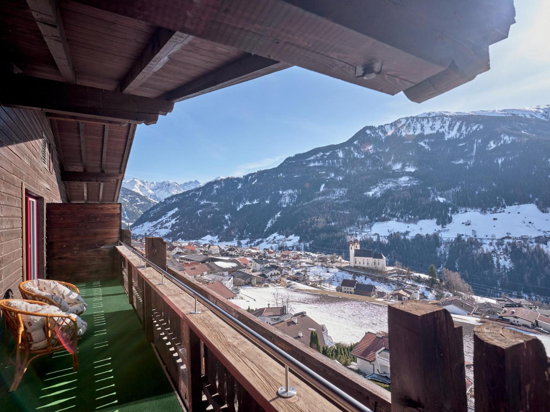 Superior Double Room with mountain view - Photo 4