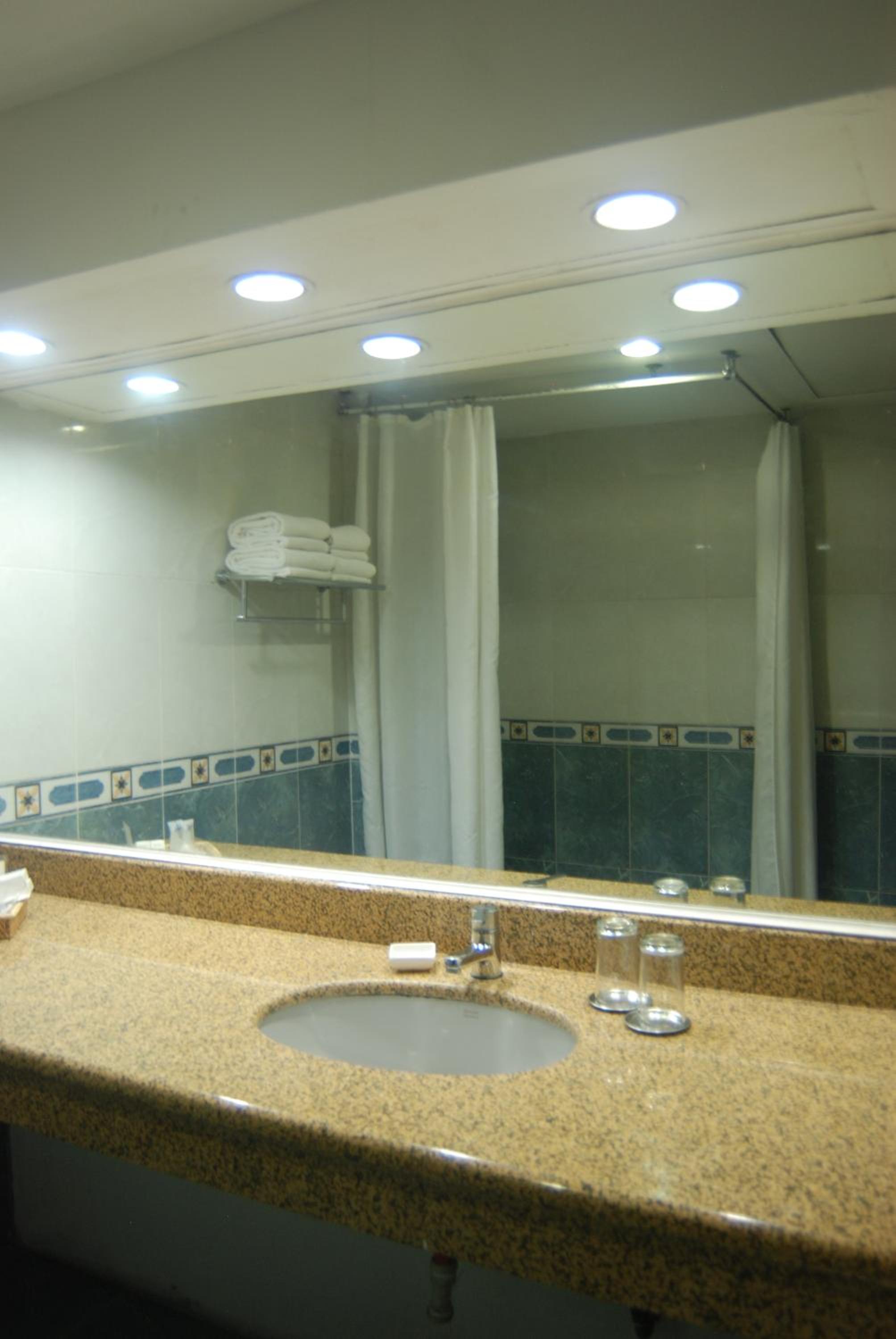 Triple Room - Photo 7