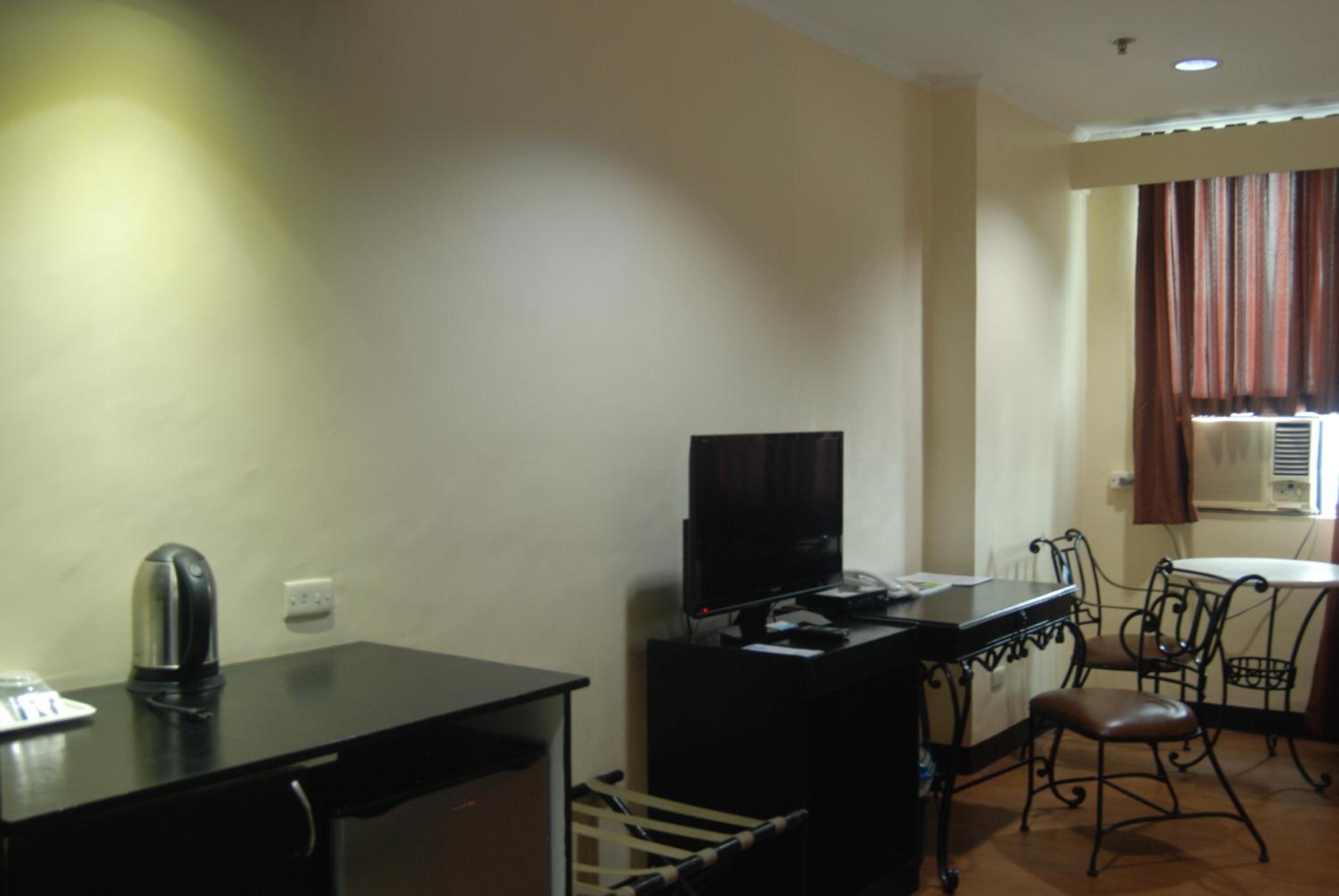 Triple Room - Photo 11