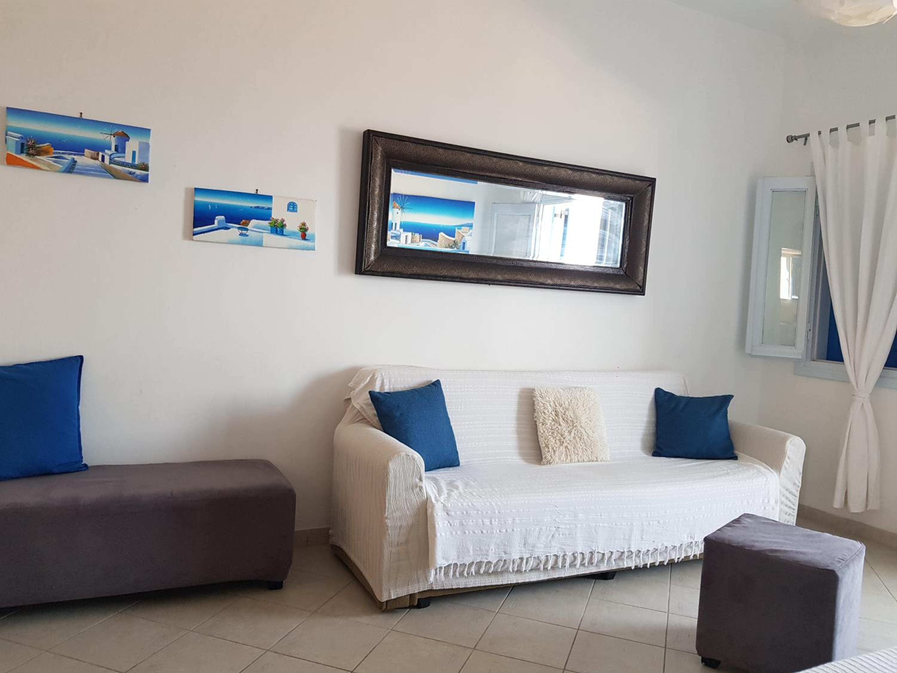Apartment with Sea View - Photo 36