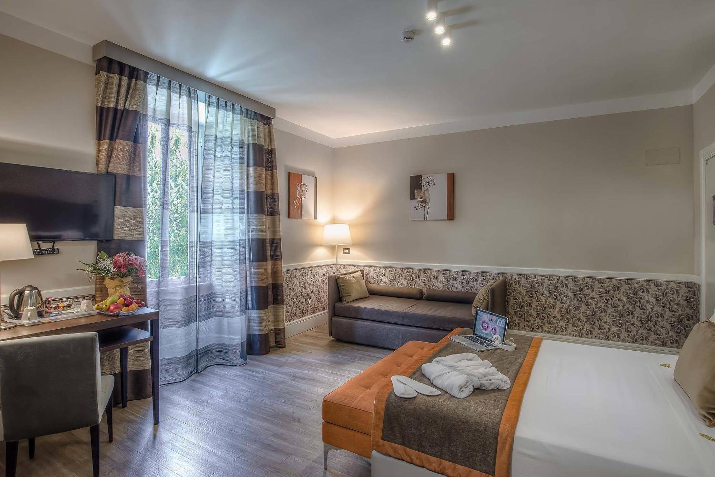Quadruple Room photo 2