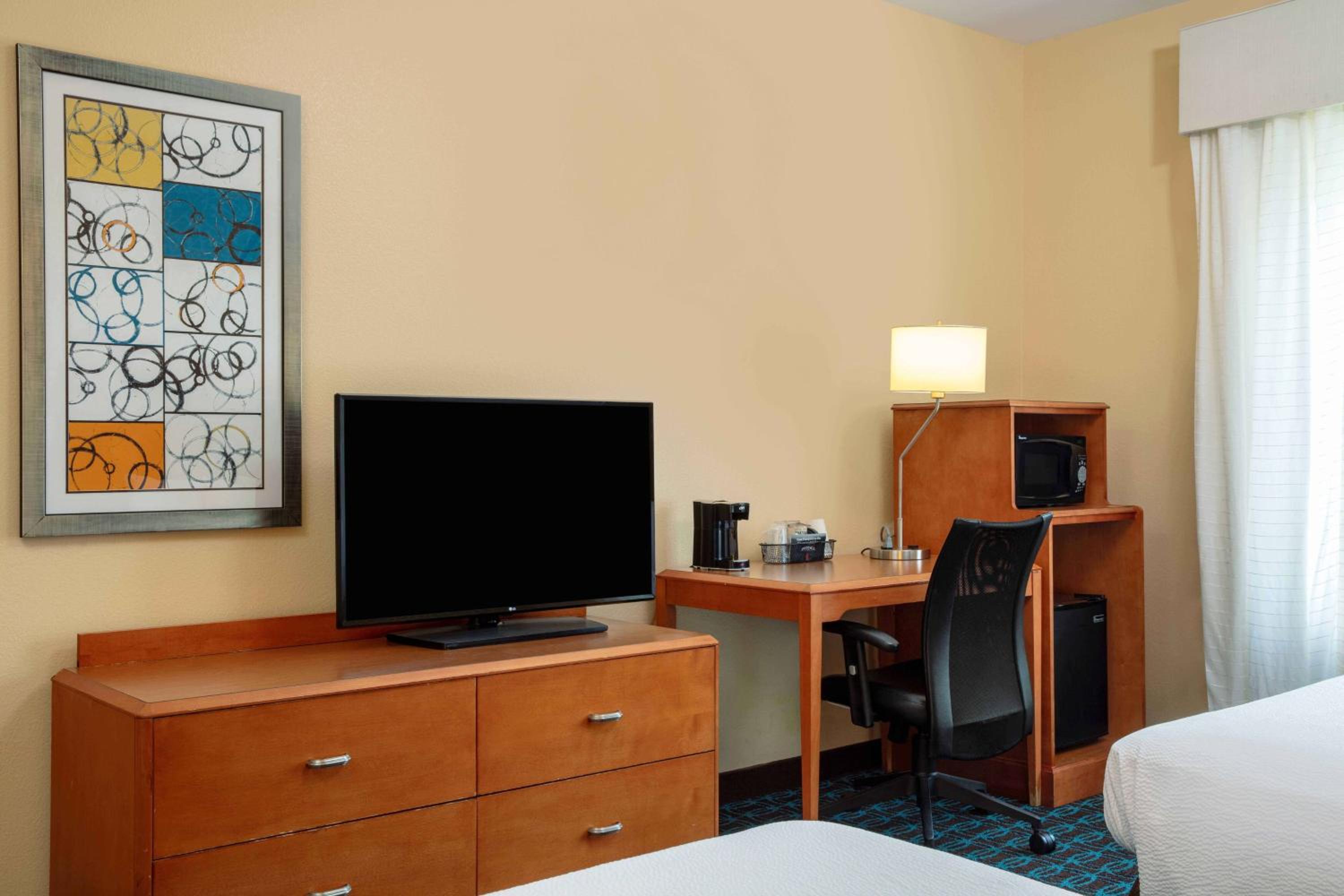 Double Room with Two Double Beds - Photo 6