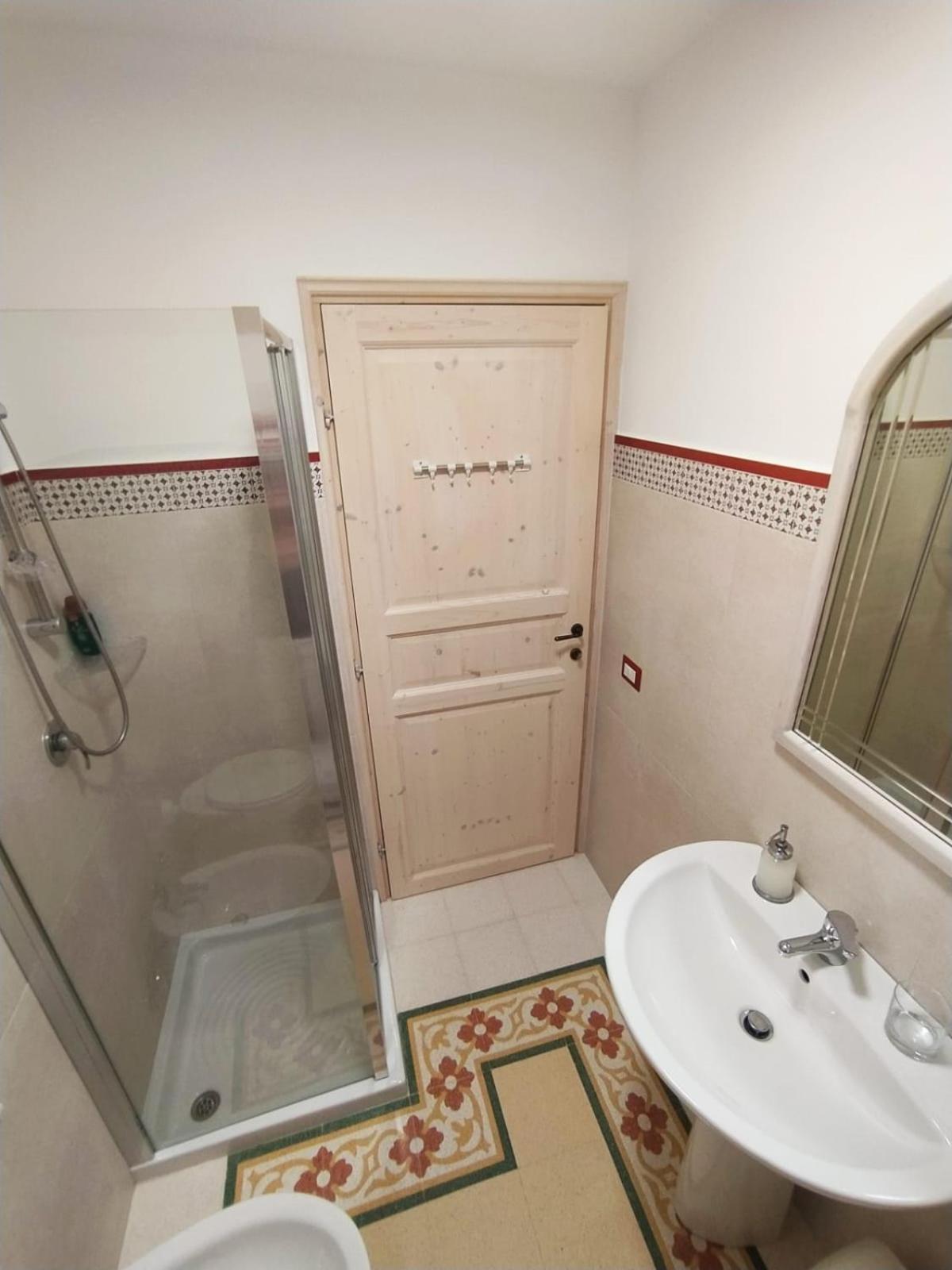 Triple Room with Private Bathroom photo 3