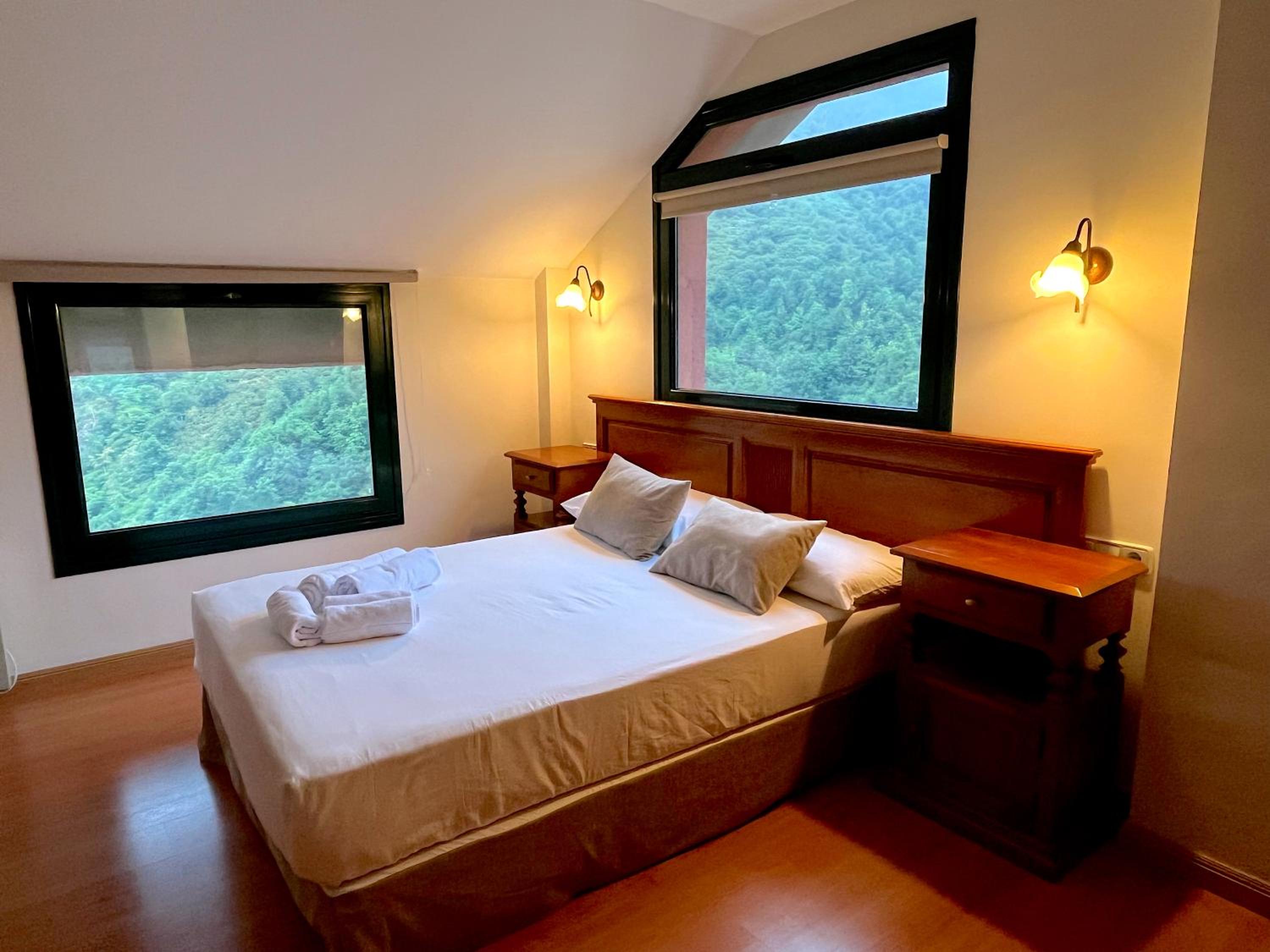 Habitación Doble con Baño Privado