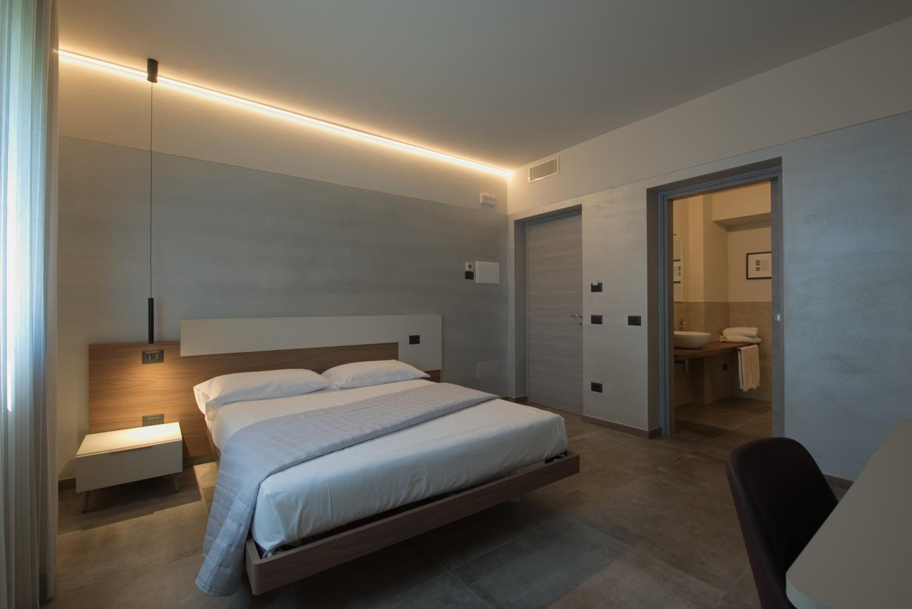 Double Room with Private Bathroom photo 2