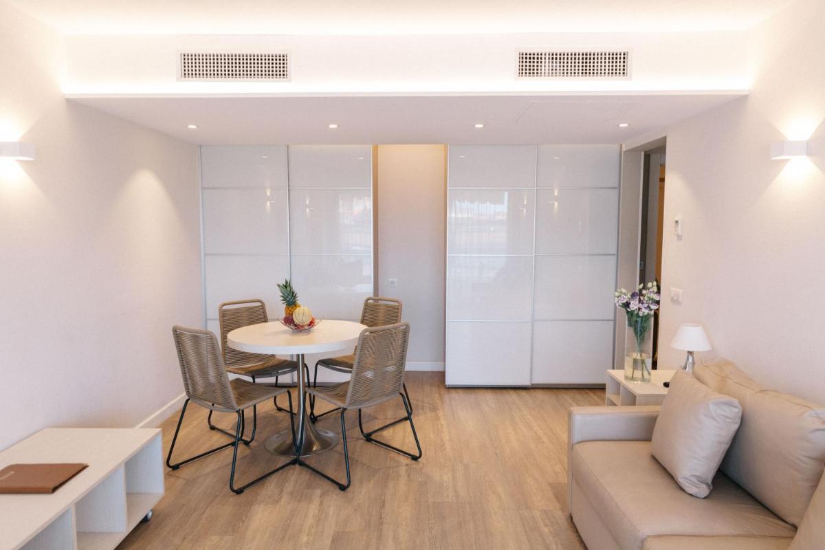 Standard One-Bedroom Apartment with Balcony photo 2