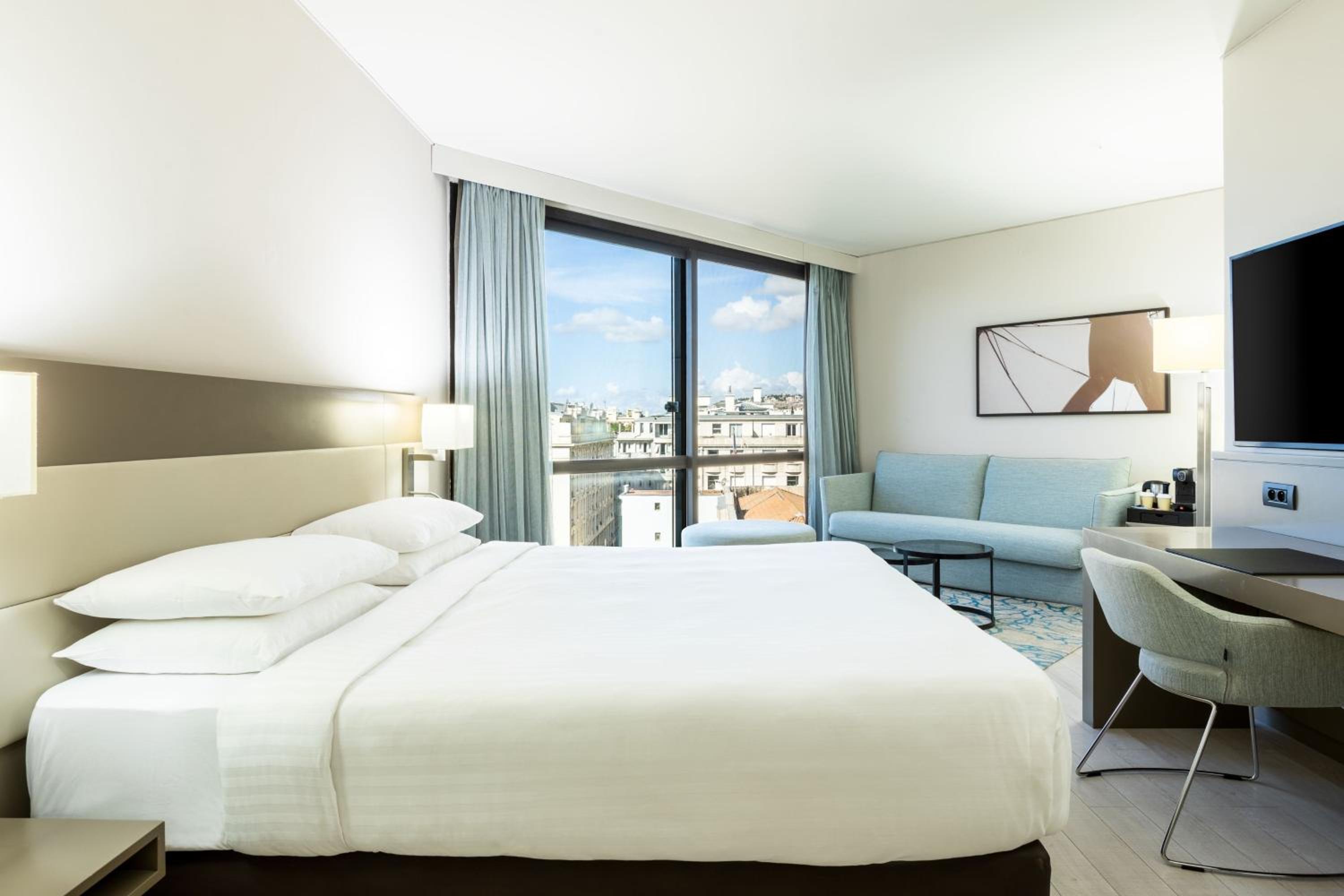 Junior Suite with Sea View - Photo 12
