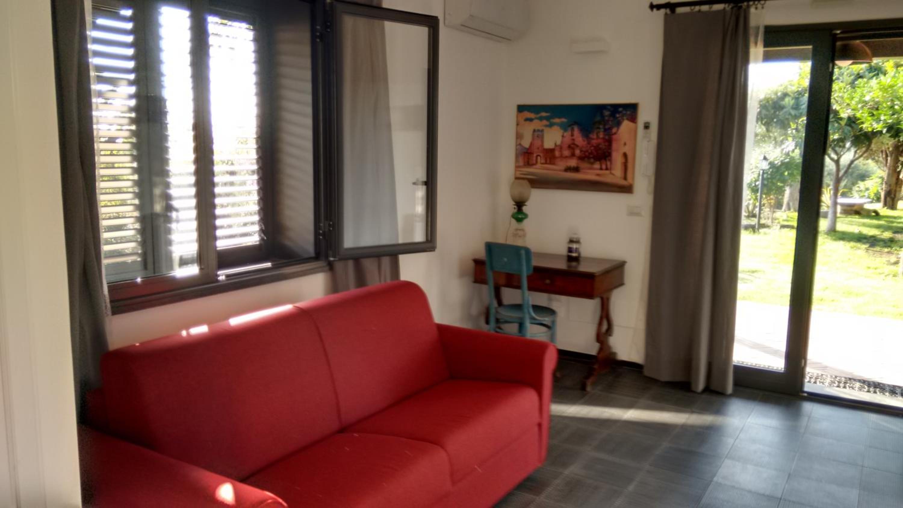 Two-Bedroom Deluxe Apartment with Garden View