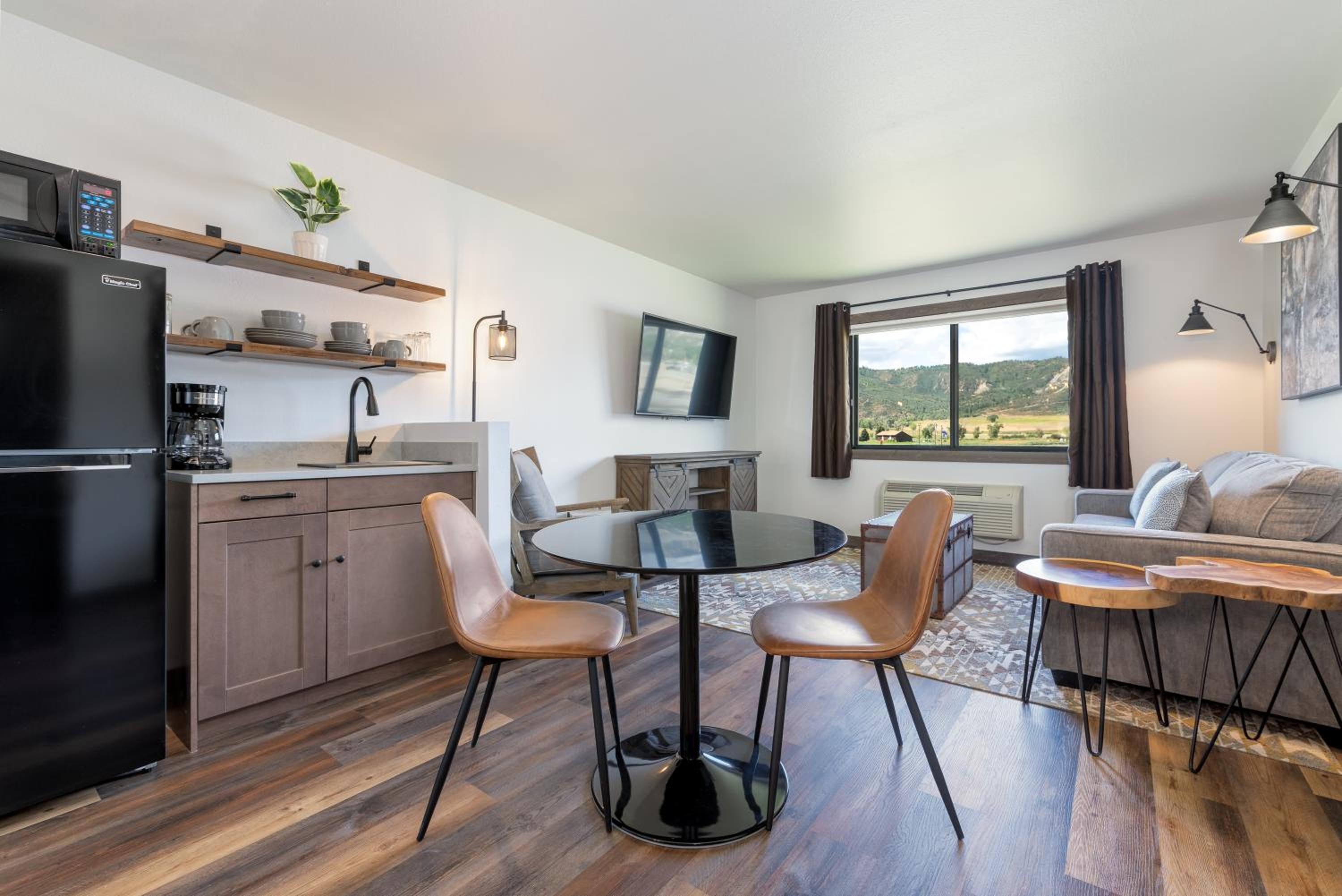 Sneffles Suite photo 2