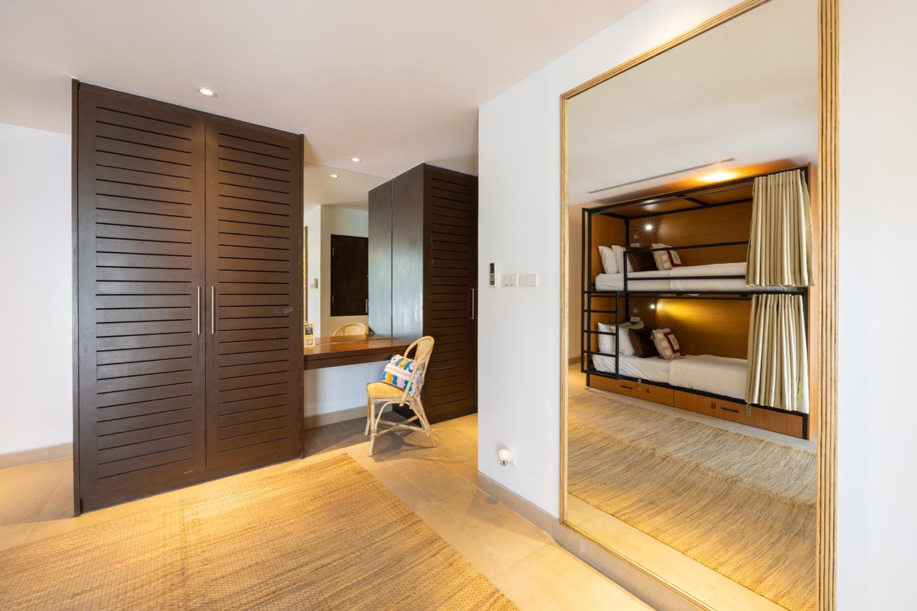 6 Bed Mixed Community Ensuite