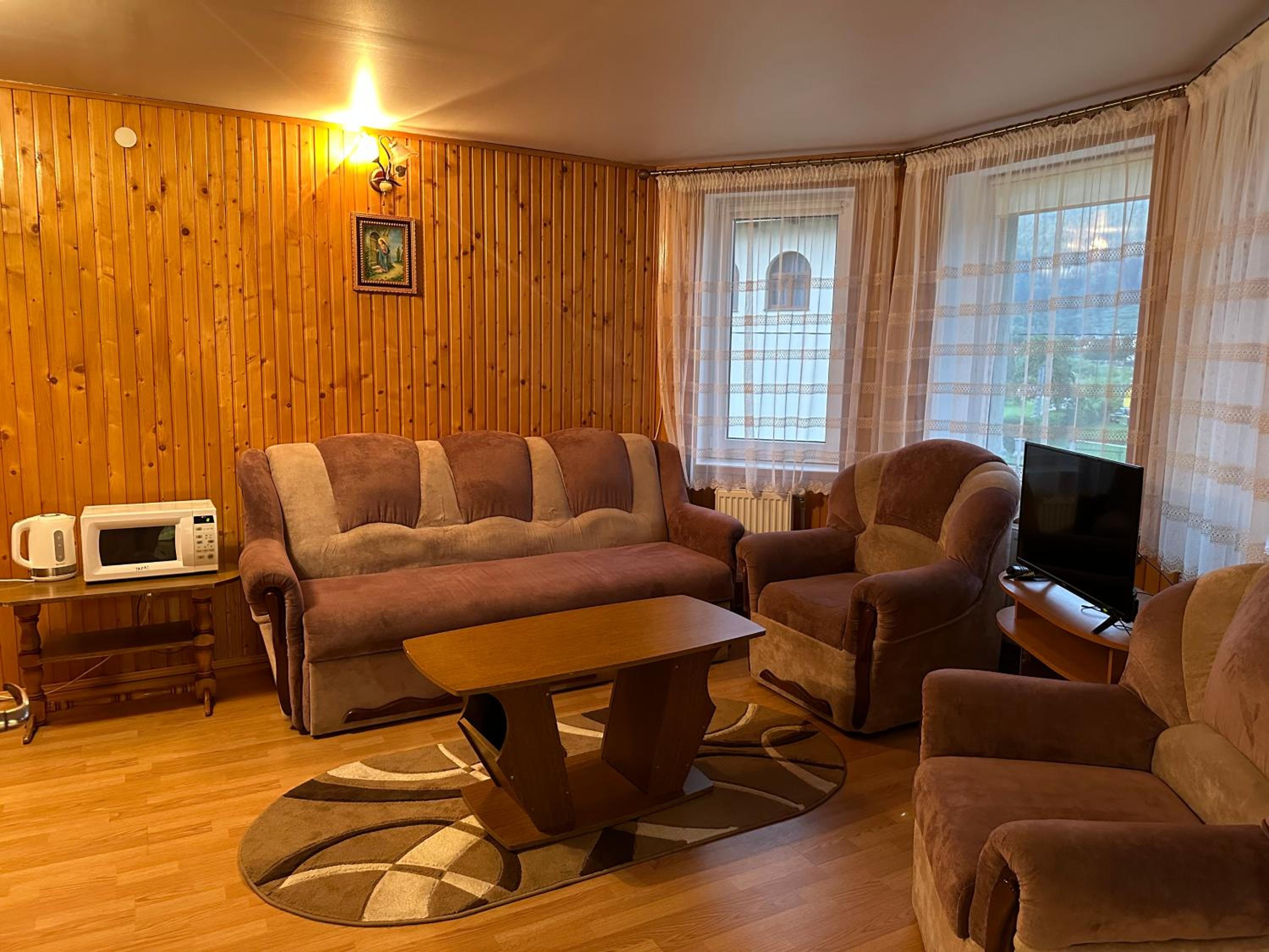Quadruple Room with Mountain View